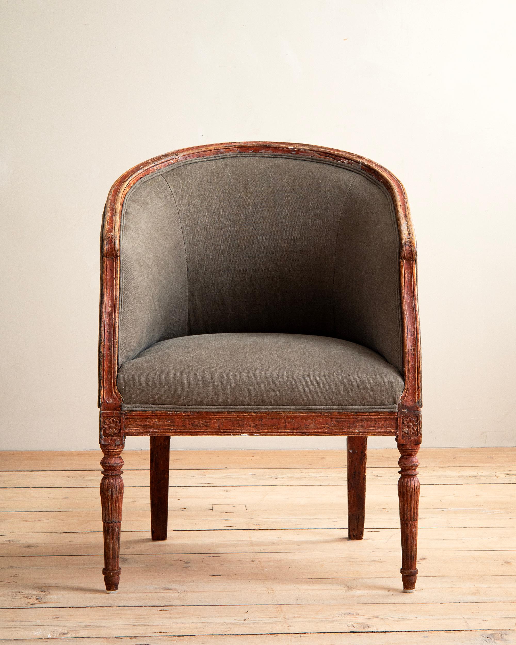 19th Century Swedish Provincial Barrel Back Armchair For Sale 3