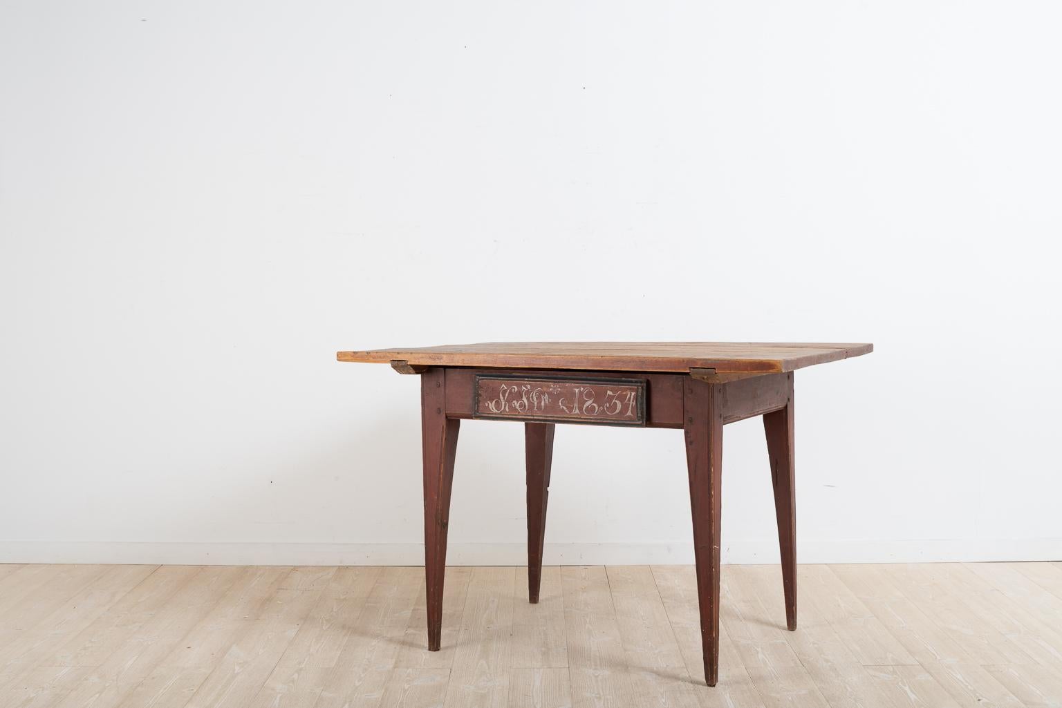 19th Century Swedish Provincial Gustavian Table In Good Condition For Sale In Kramfors, SE