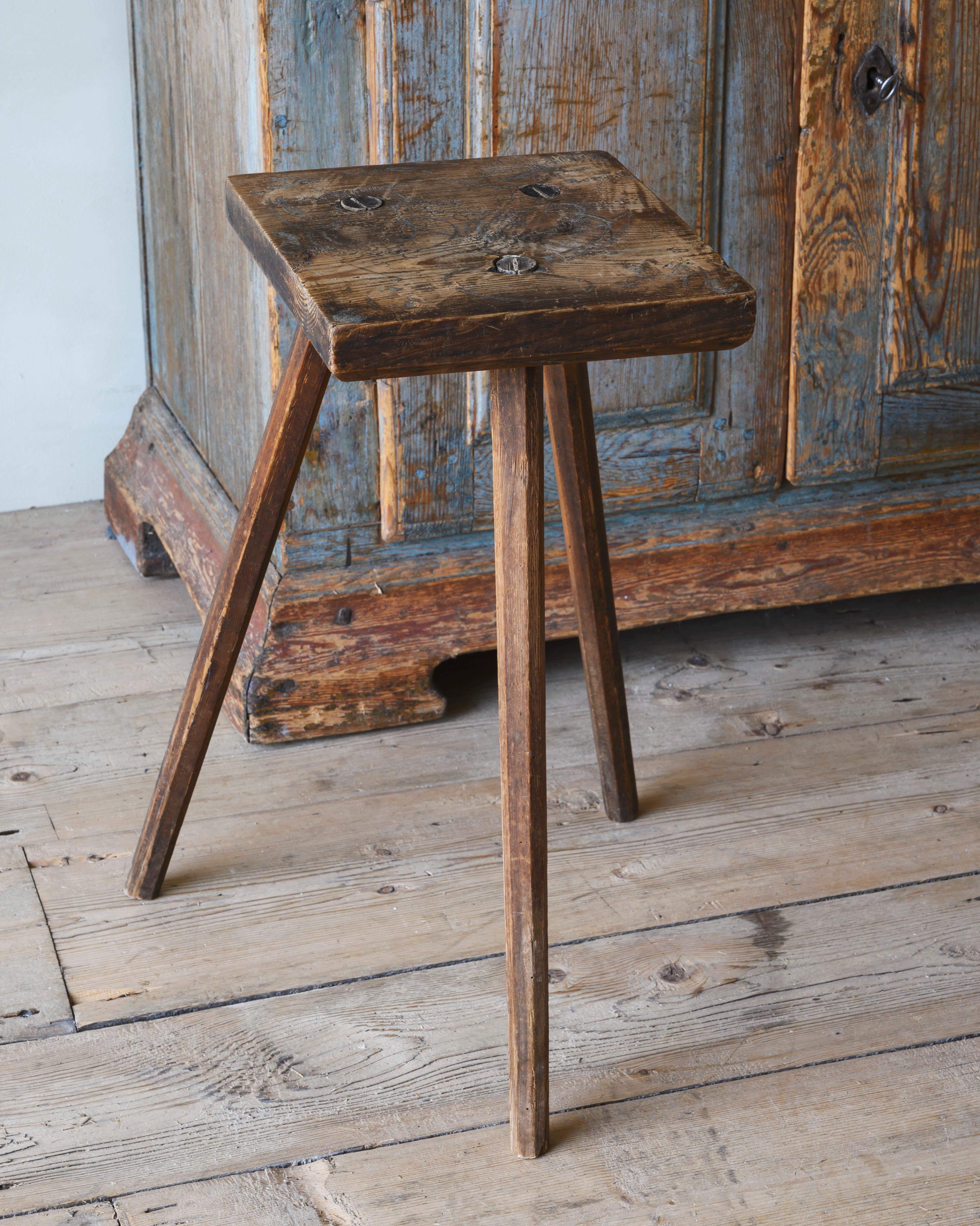 19th Century Swedish Provincial Three Legged Stool In Good Condition In Mjöhult, SE
