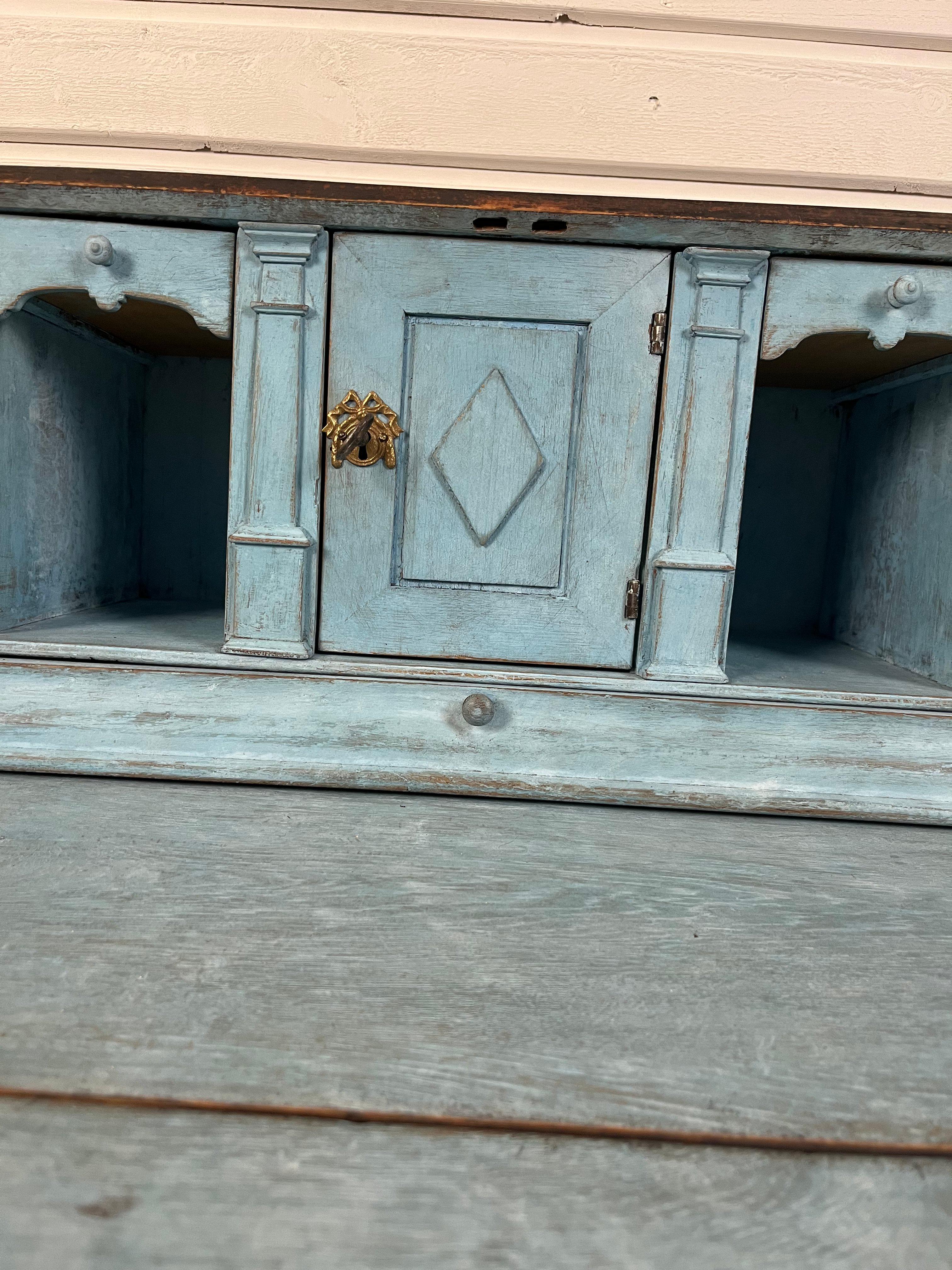 19th Century Swedish Gustavian Style Secretary / Writing Desk - Painted For Sale 7