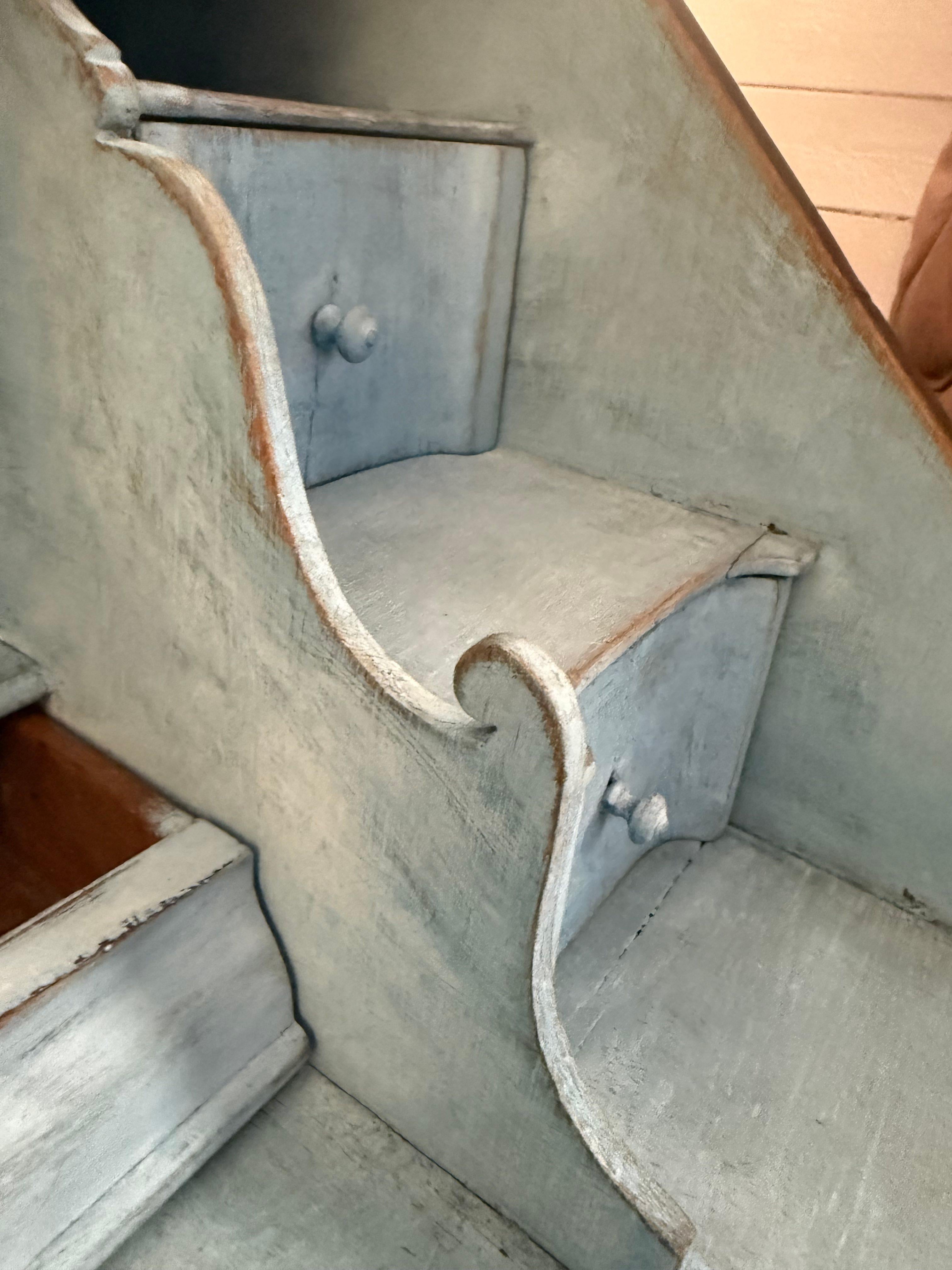 19th Century Swedish Gustavian Style Secretary / Writing Desk - Painted For Sale 9