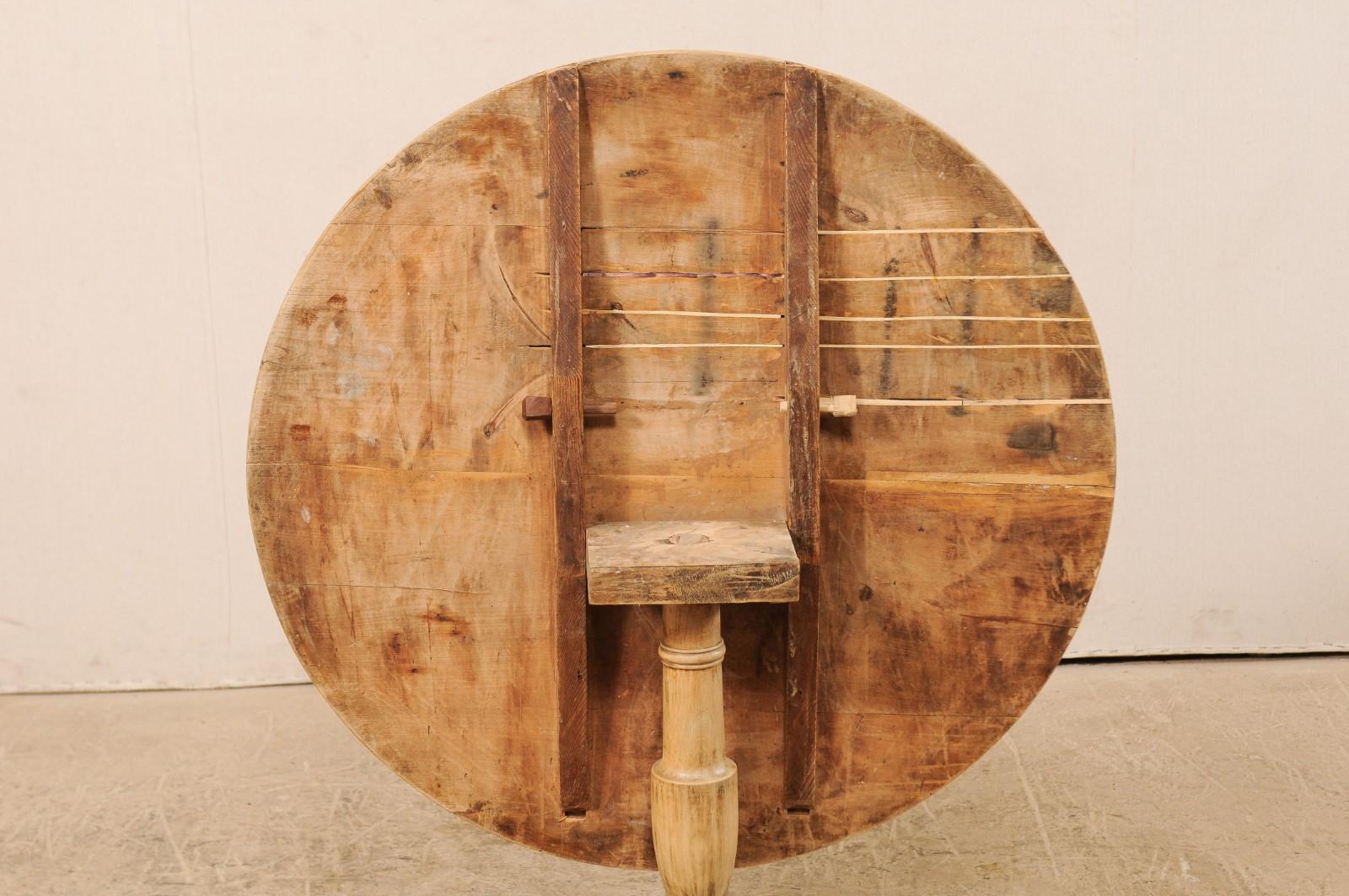 19th Century Swedish Round Bleached Wood Tilt-Top Guéridon Table 8