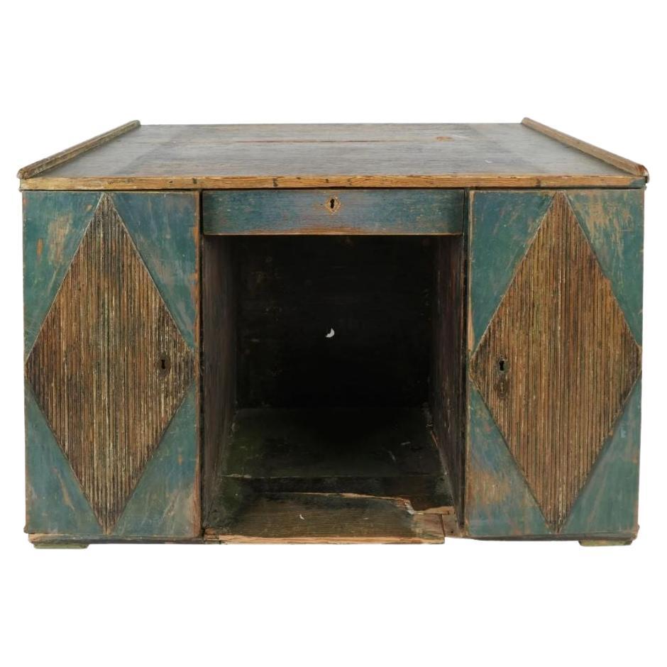 19th Century Swedish Rustic Painted Kneehole Desk For Sale