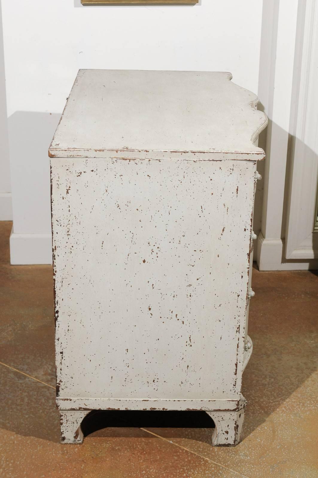 19th Century Swedish Serpentine Four-Drawer Commode with Weathered Finish For Sale 5