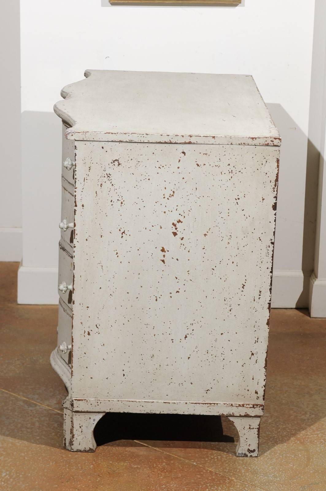 19th Century Swedish Serpentine Four-Drawer Commode with Weathered Finish For Sale 7