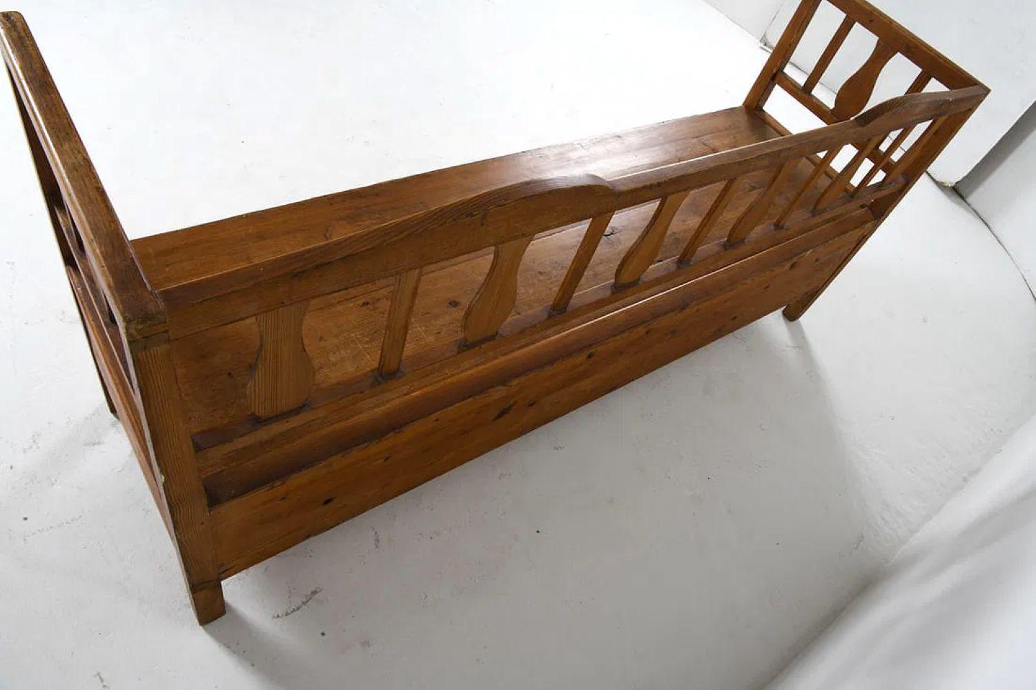 19th Century Swedish Settle Bench In Good Condition For Sale In Houston, TX