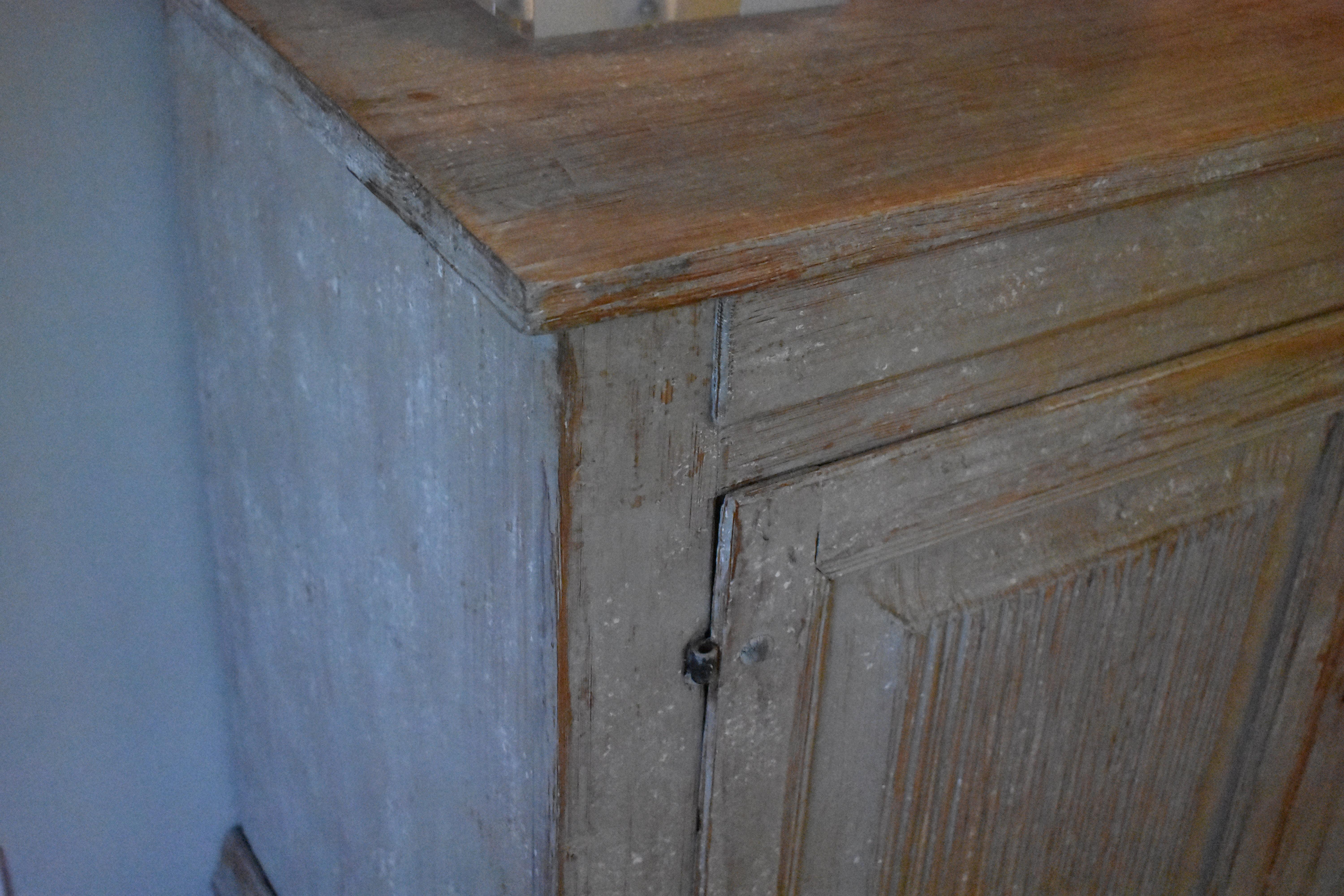 19th Century Swedish Sideboard For Sale 4