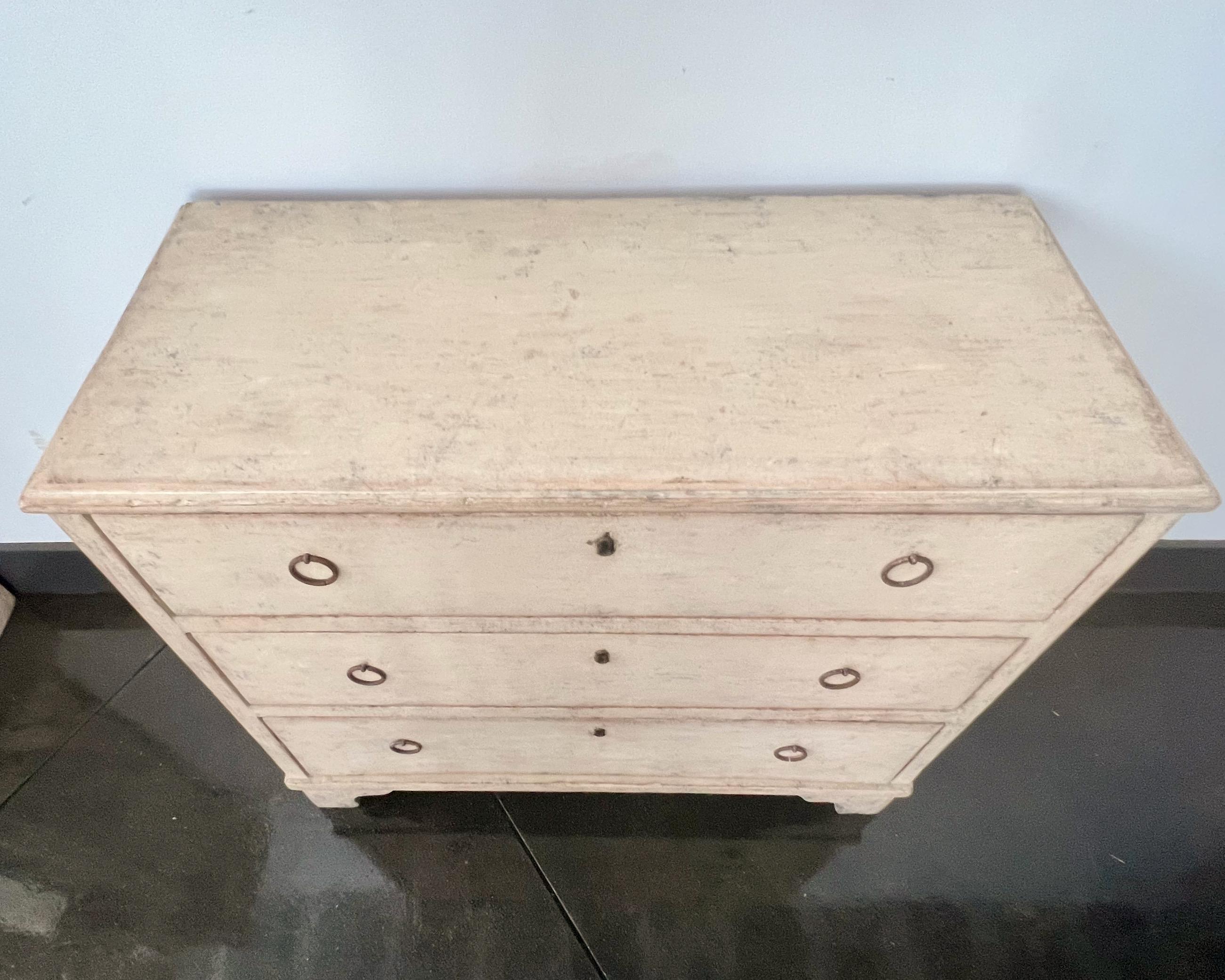 19th Century Swedish Small Chest of Drawers 1