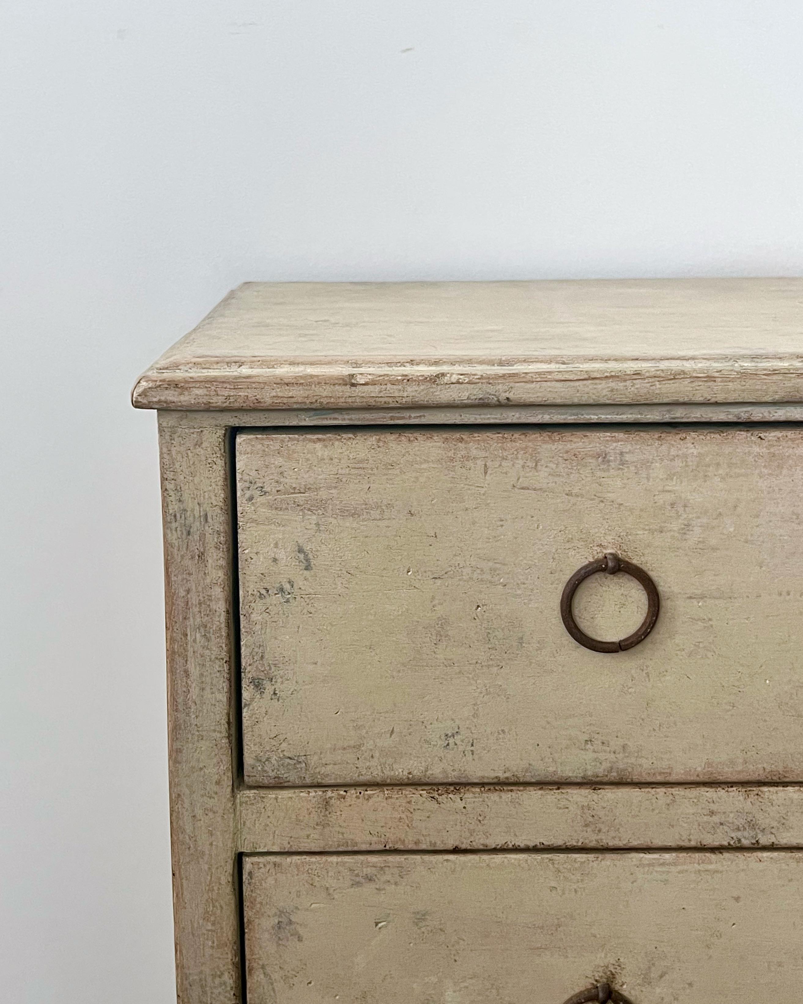 19th Century Swedish Small Chest of Drawers 2
