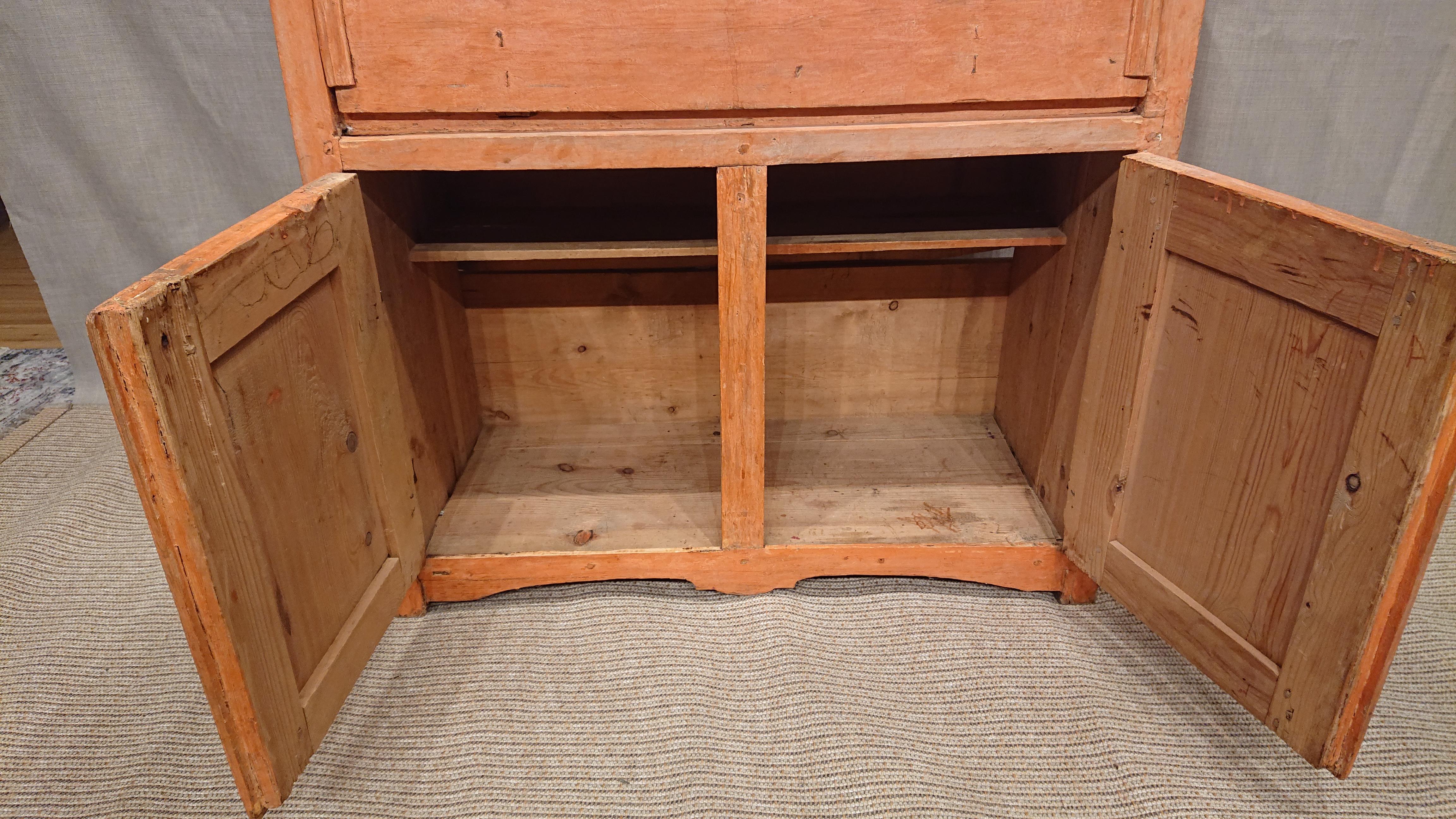 19th Century Swedish Small Gustavian Fall Front Desk with Original Paint For Sale 8