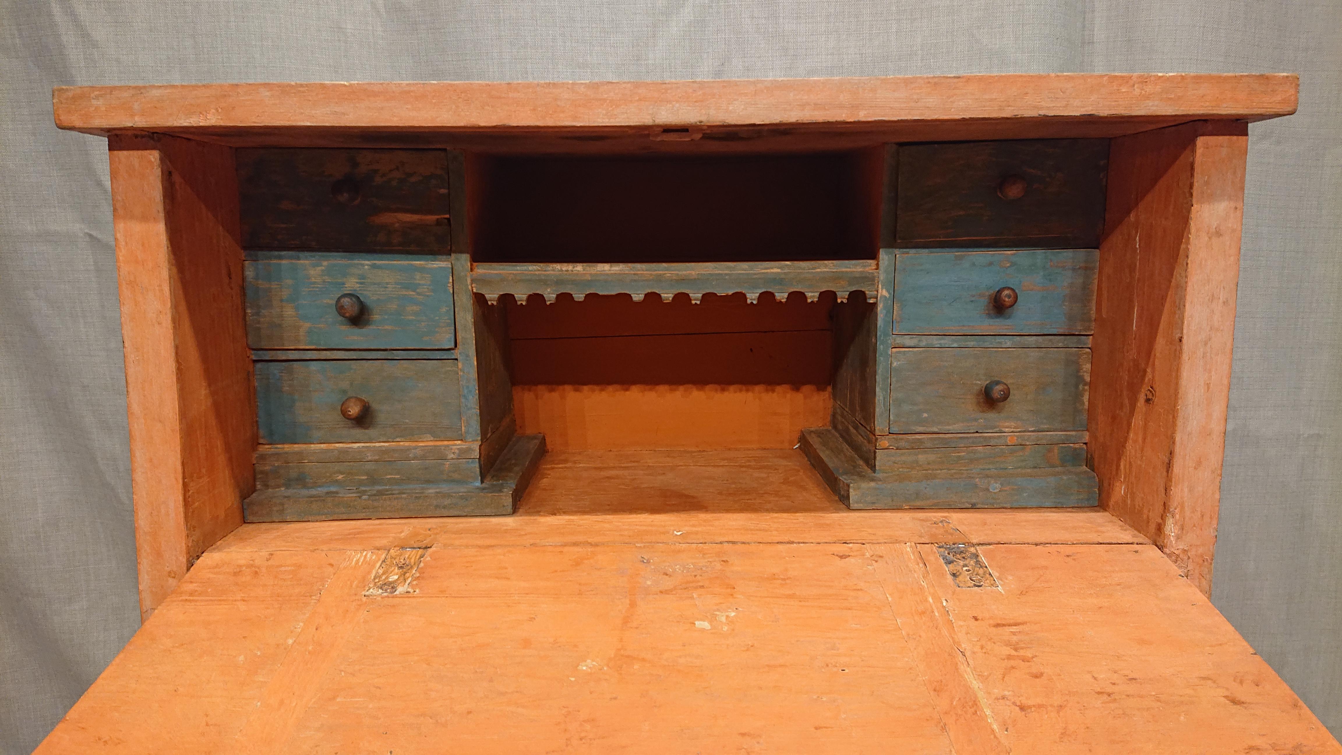 Hand-Crafted 19th Century Swedish Small Gustavian Fall Front Desk with Original Paint For Sale