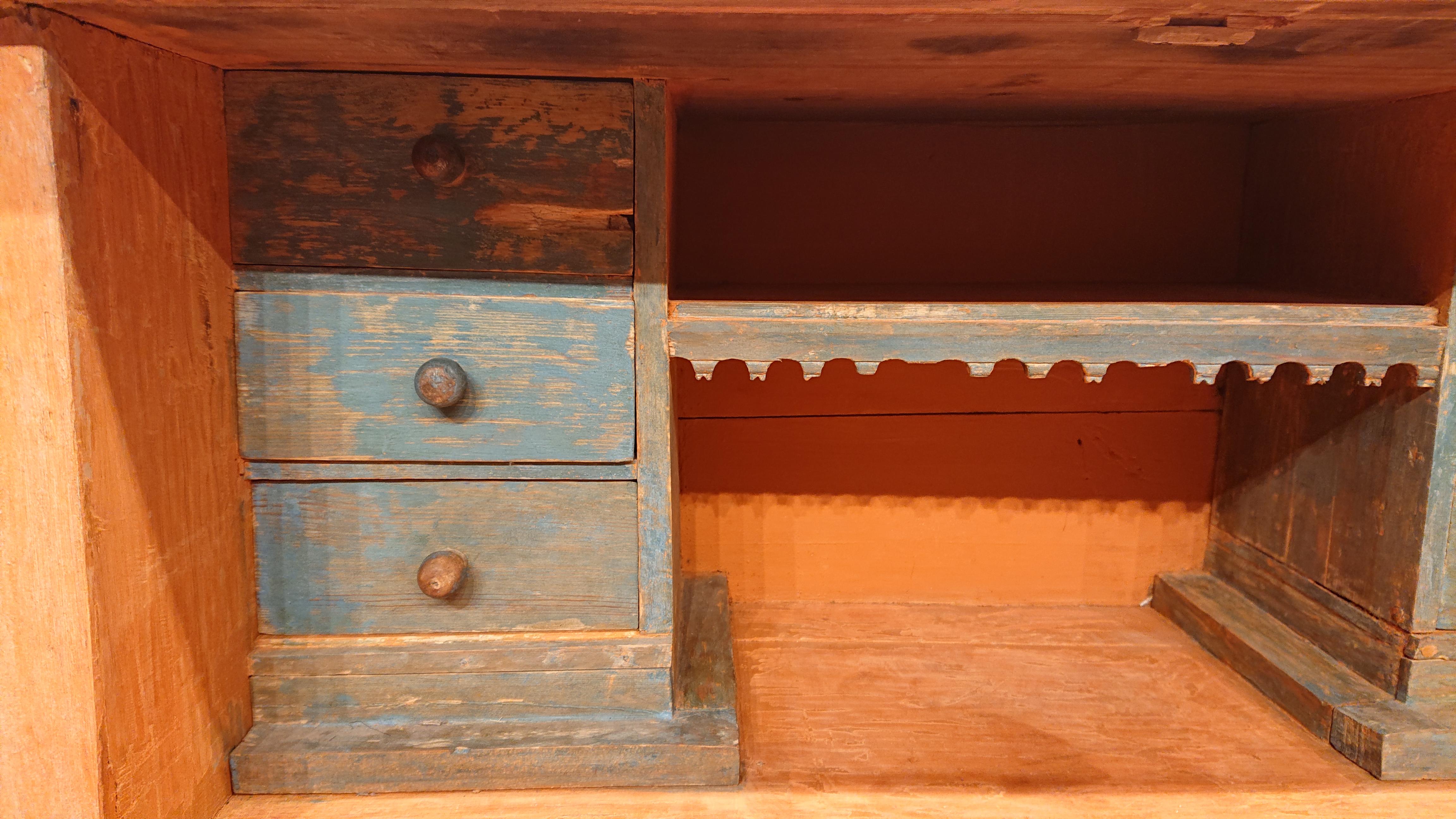 19th Century Swedish Small Gustavian Fall Front Desk with Original Paint 3