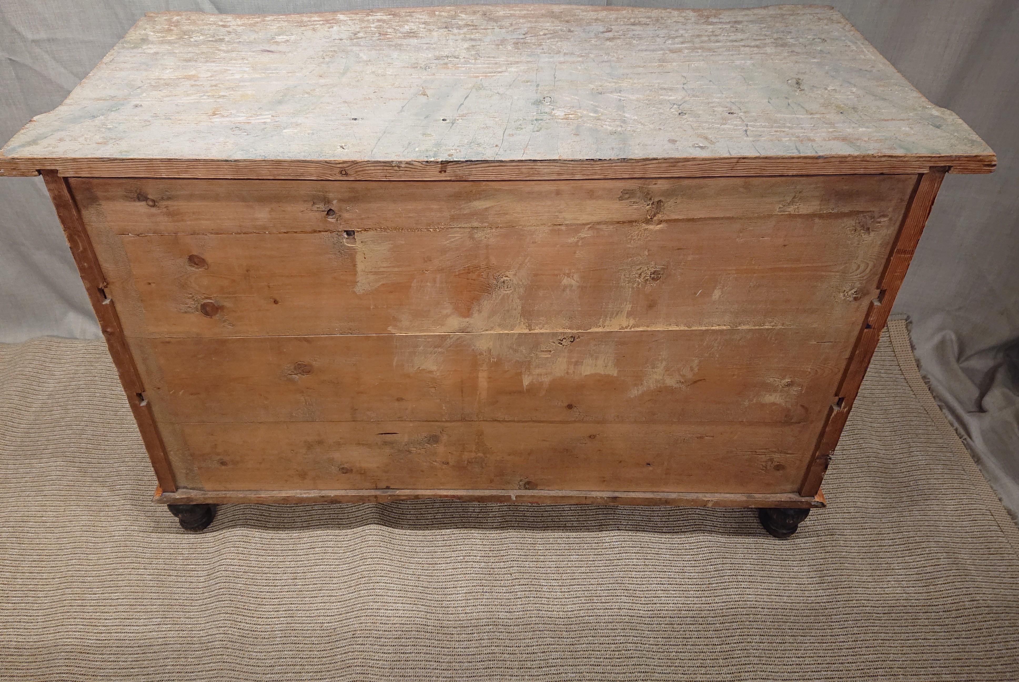 19th Century Swedish Style Late Baroque Chest of Drawers with Original Paint 12