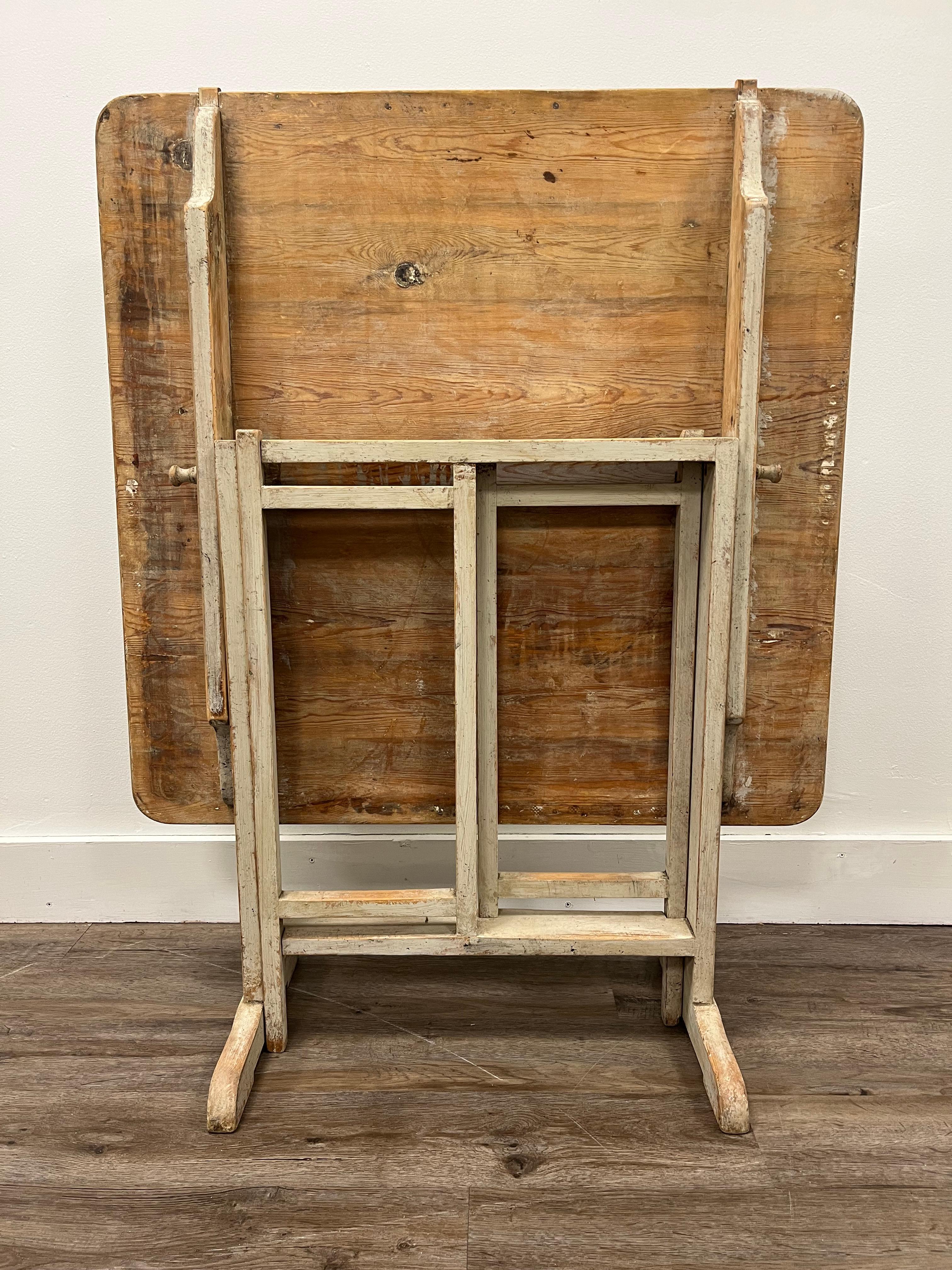 19th Century Swedish Tilt Top Gate Leg Table For Sale 3