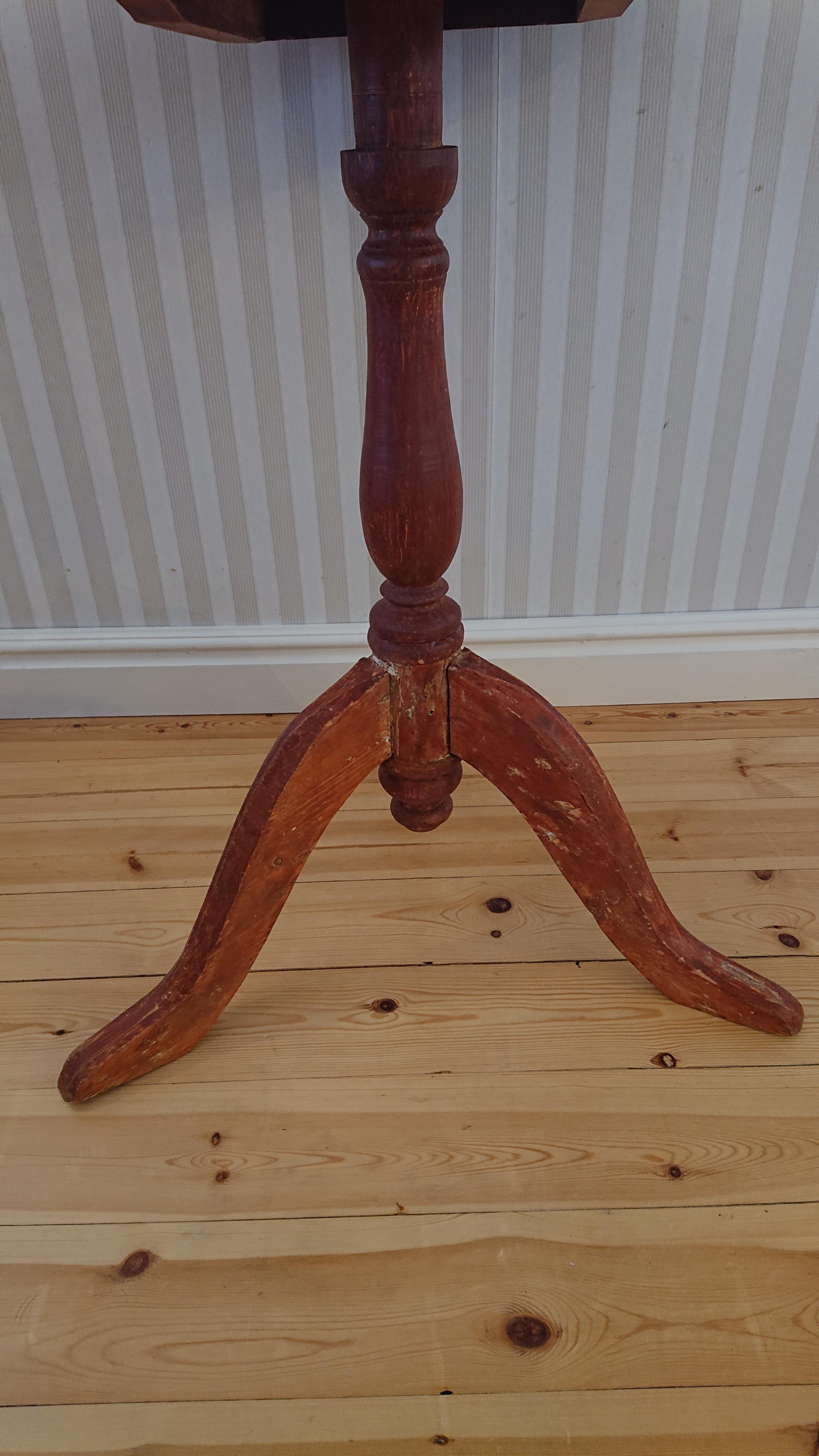 Hand-Carved 19th Century Swedish Tilt Top Table / Pillar Table with Original Paint For Sale