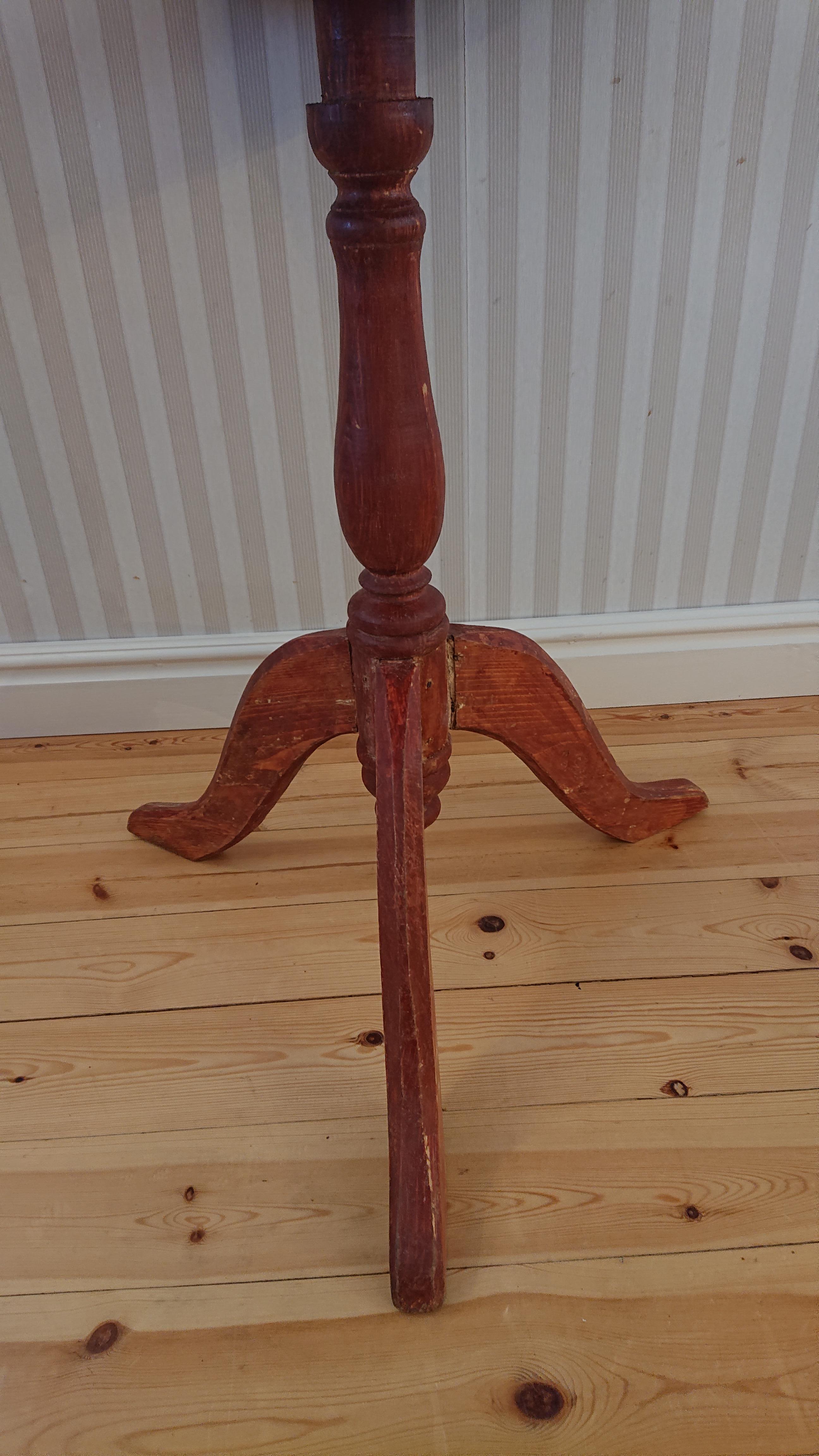 Pine 19th Century Swedish Tilt Top Table / Pillar Table with Original Paint For Sale