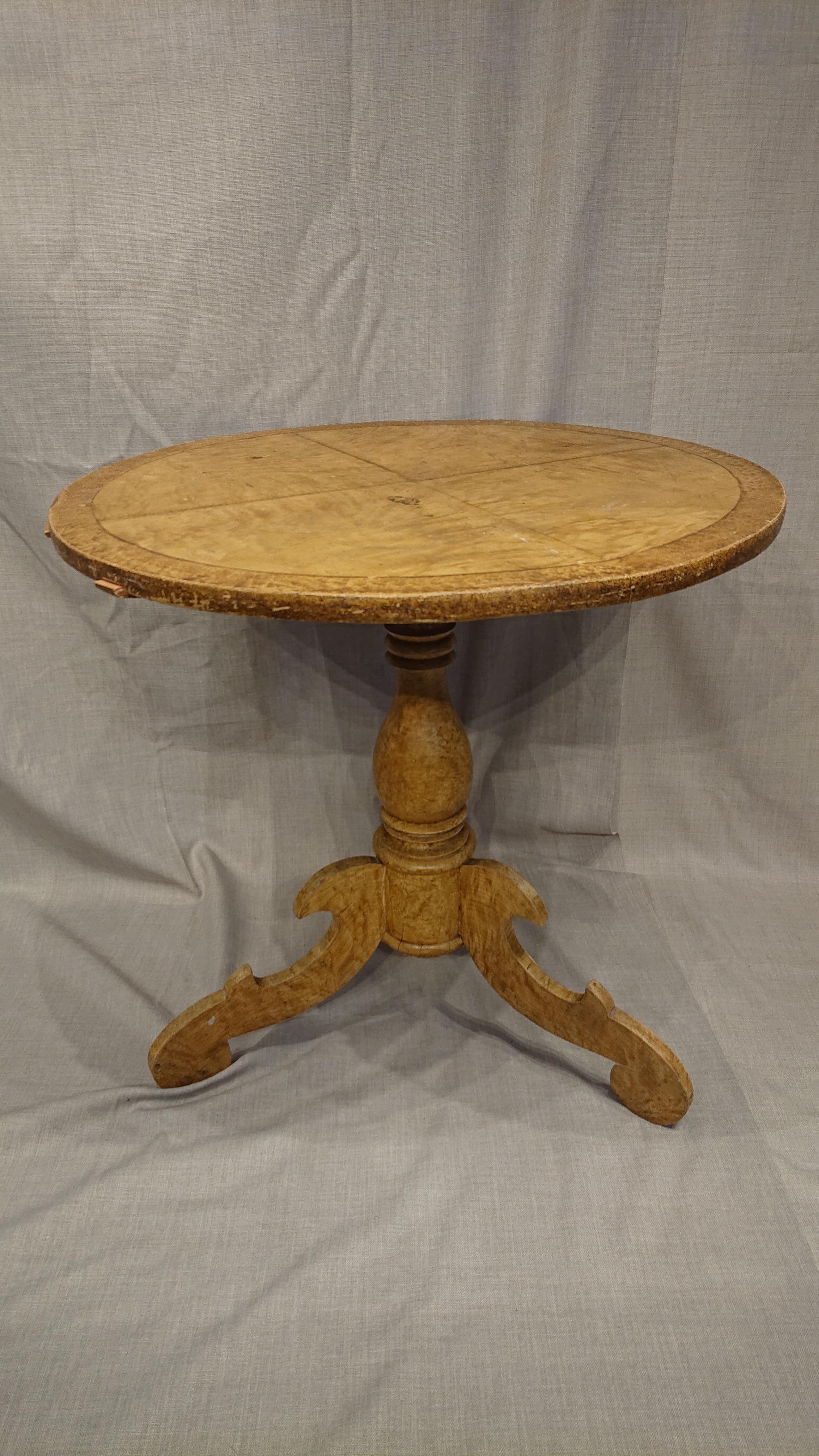 19th Century Swedish Tilt Top Table with Untouched Original Paint For Sale 11