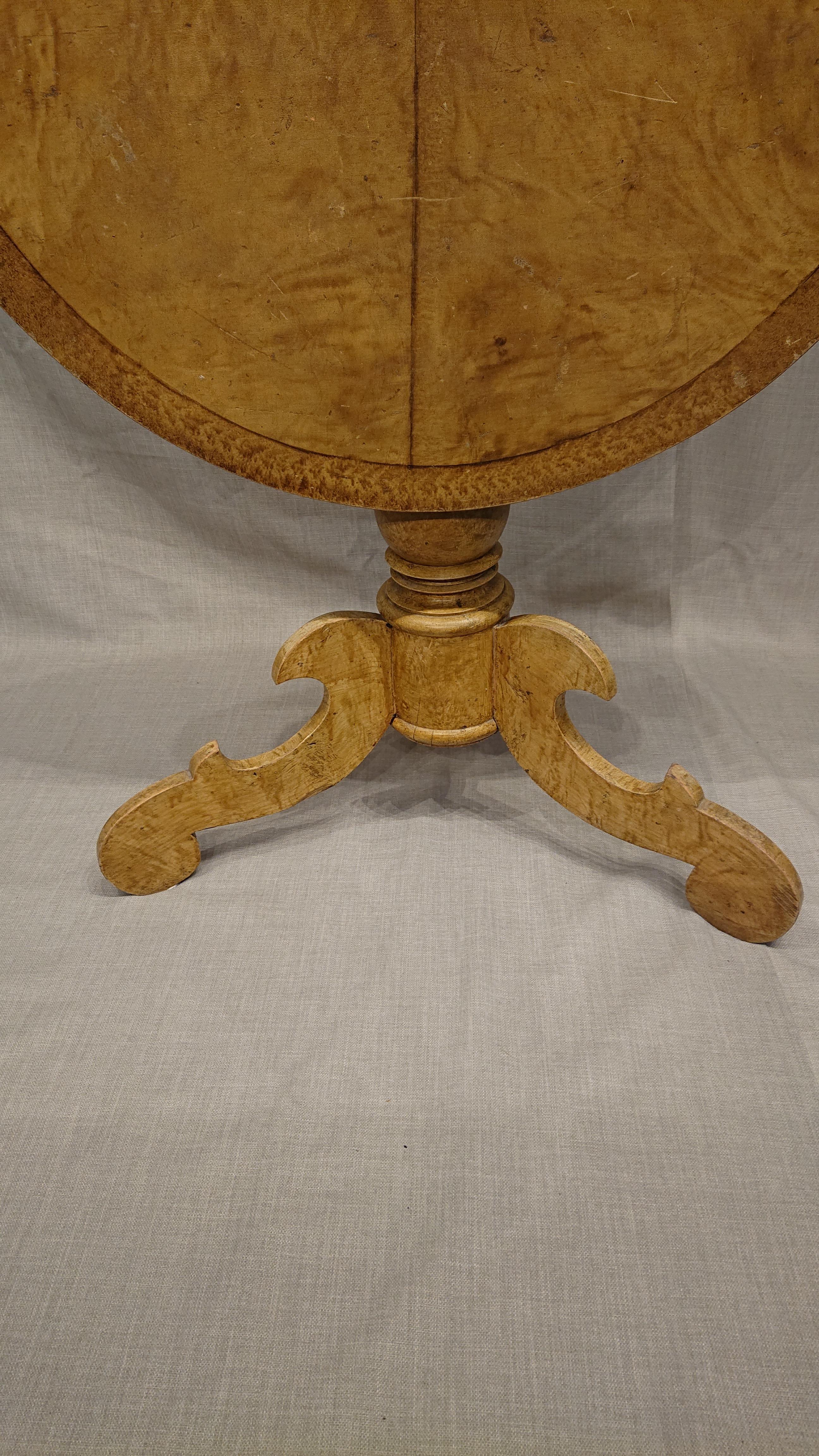 Rococo Revival 19th Century Swedish Tilt Top Table with Untouched Original Paint For Sale