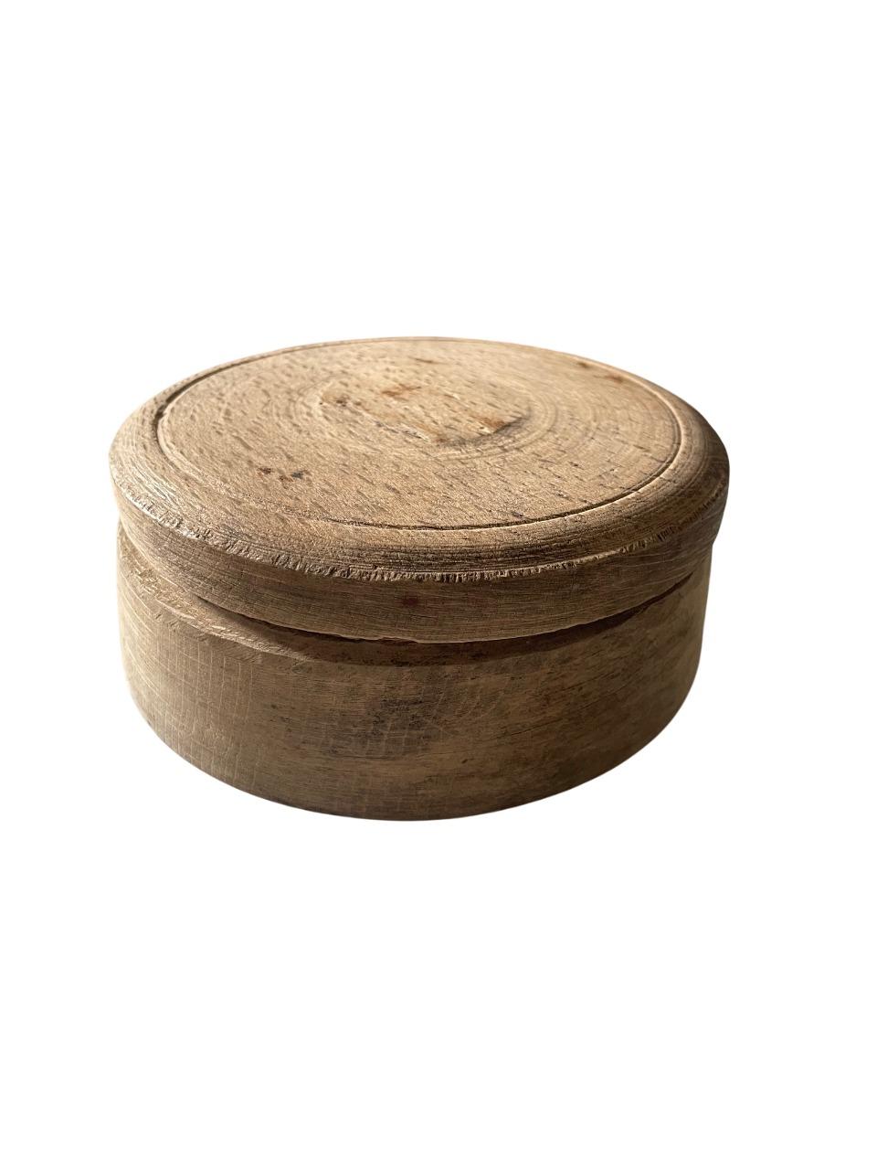 Folk Art 19th Century Swedish Wabi-Sabi Oak Lidded Box with Hand-Carved Patina For Sale