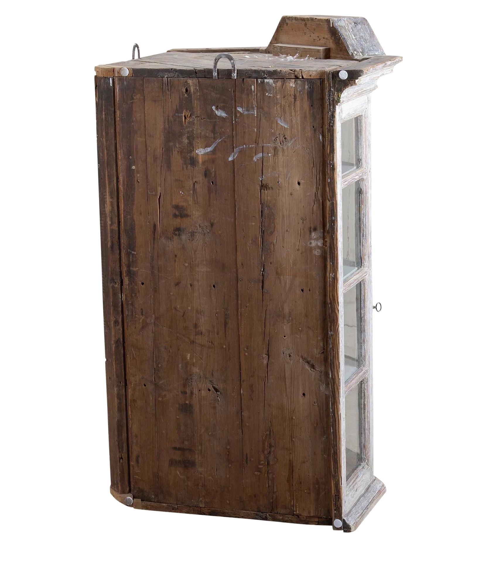 19th Century Swedish Wall Hanging Corner Cabinet For Sale 7