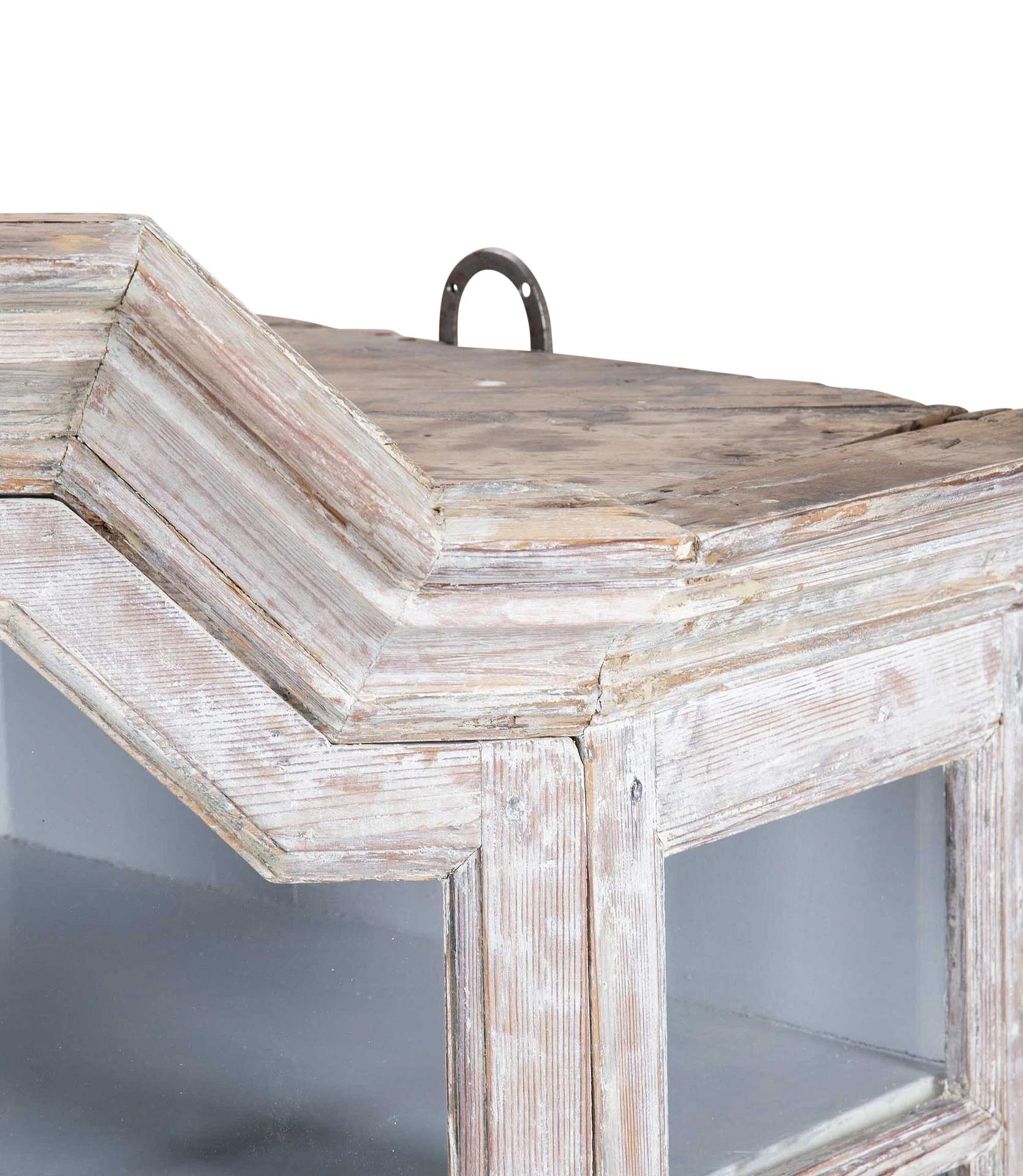 19th Century Swedish Wall Hanging Corner Cabinet For Sale 2