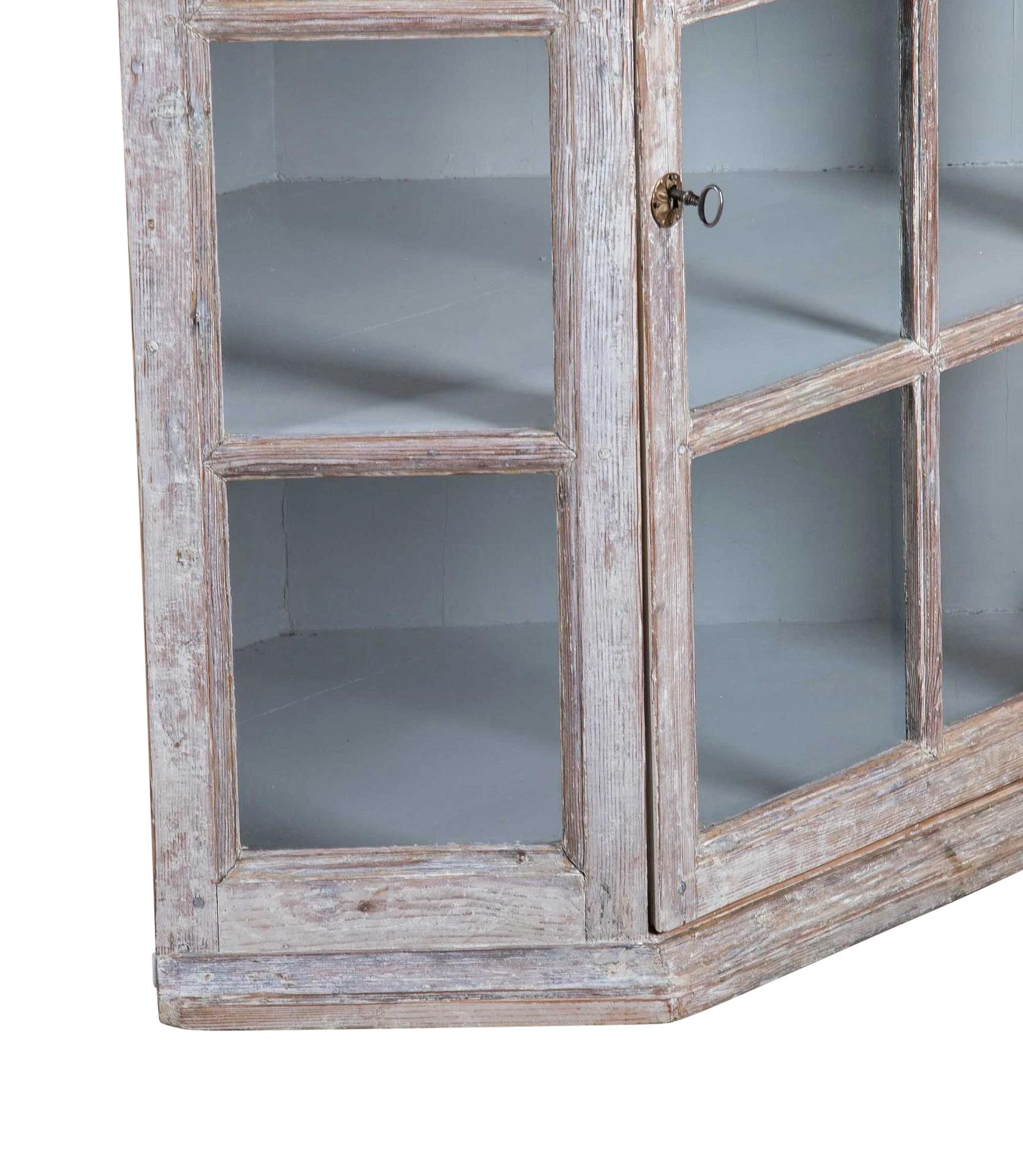 19th Century Swedish Wall Hanging Corner Cabinet For Sale 5