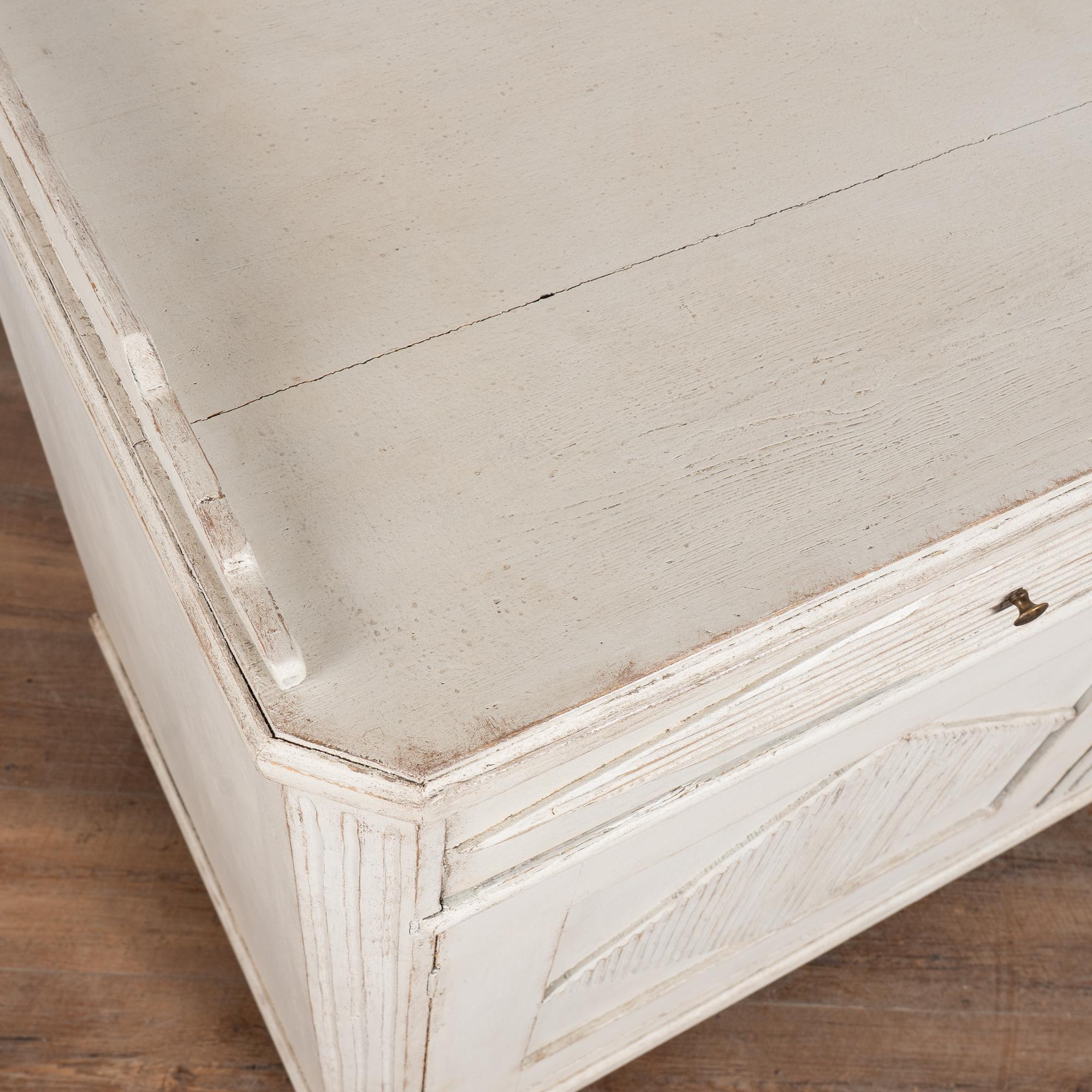 19th Century Swedish White Gustavian Sideboard Buffet For Sale 4
