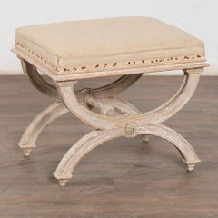 Taburete blanco sueco del siglo XIX