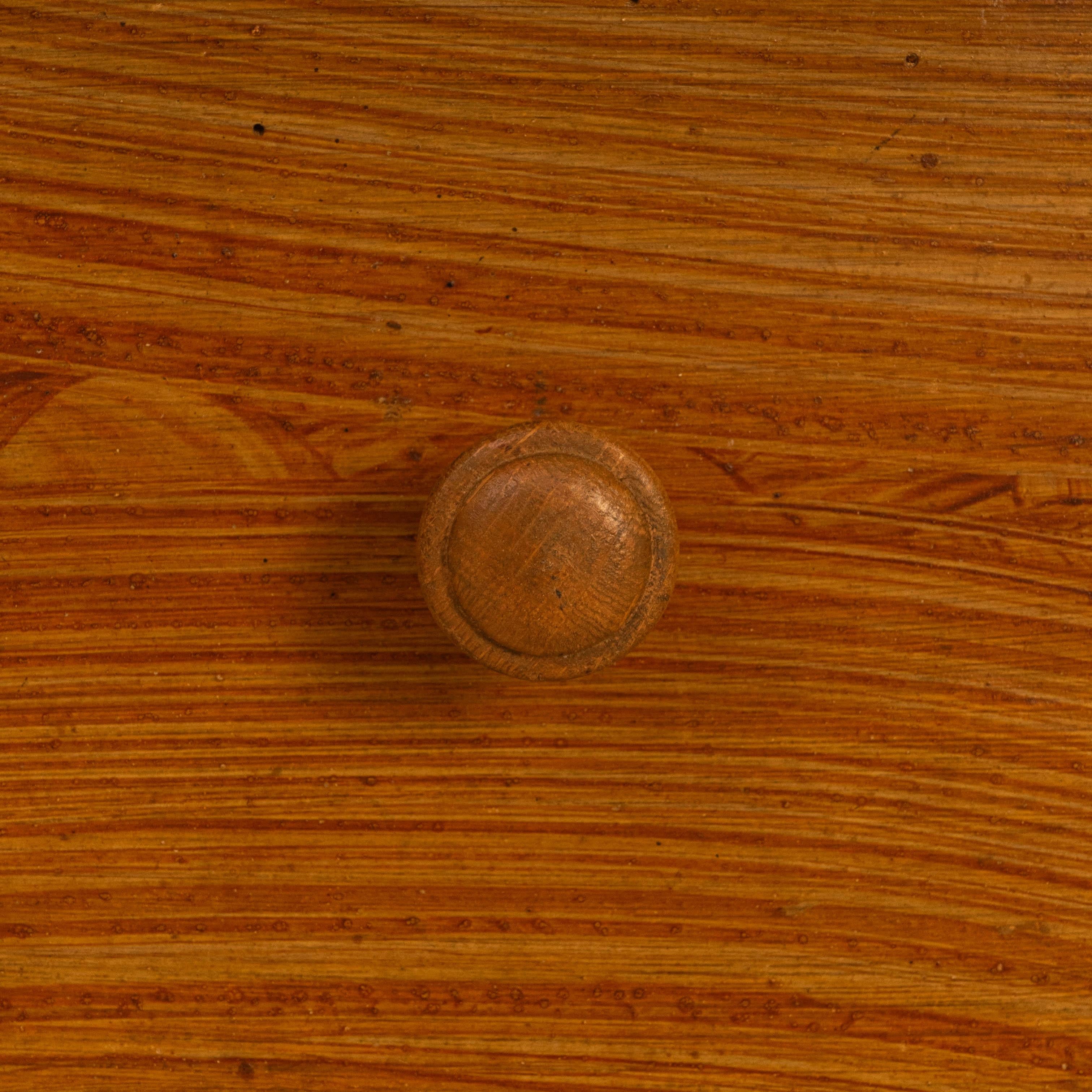 19th Century Swedish Wooden Drop Leaf Table In Original Patina For Sale 10