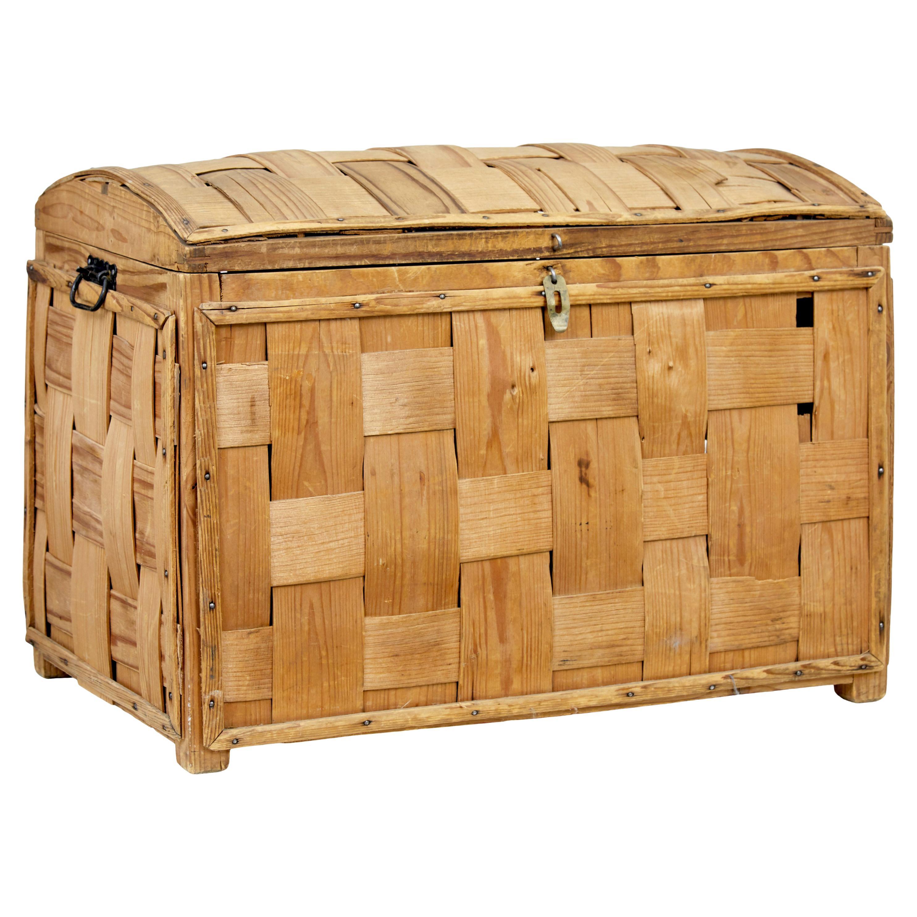 19th century Swedish woven pine dome top trunk For Sale