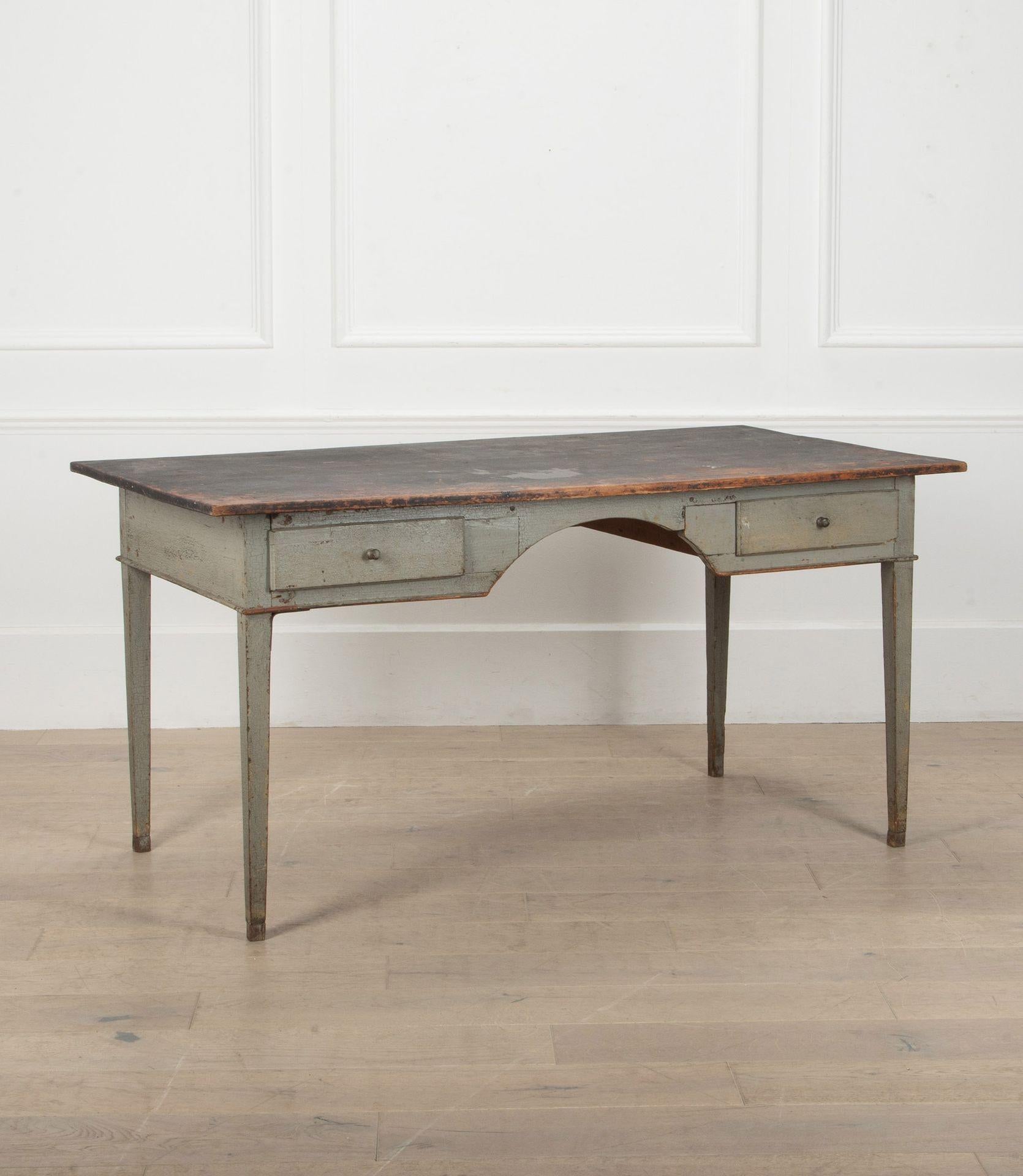 19th Century Swedish Writing Table In Good Condition In Gloucestershire, GB