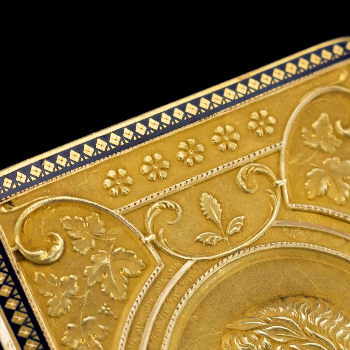 19th Century Swiss 18 Karat Gold and Enamel Snuff Box, Geneva, circa 1800 7