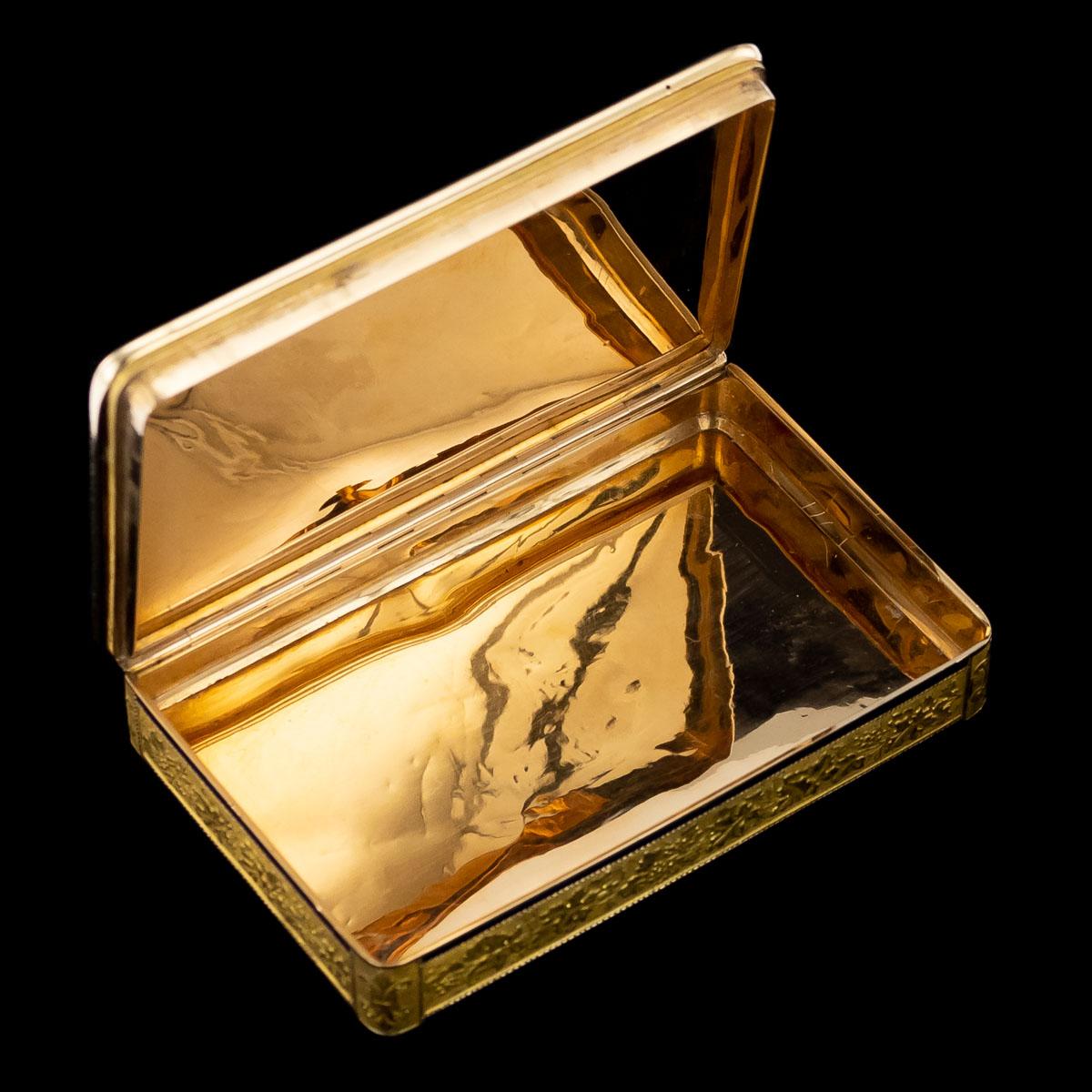 19th Century Swiss 18 Karat Gold and Enamel Snuff Box, Geneva, circa 1800 2