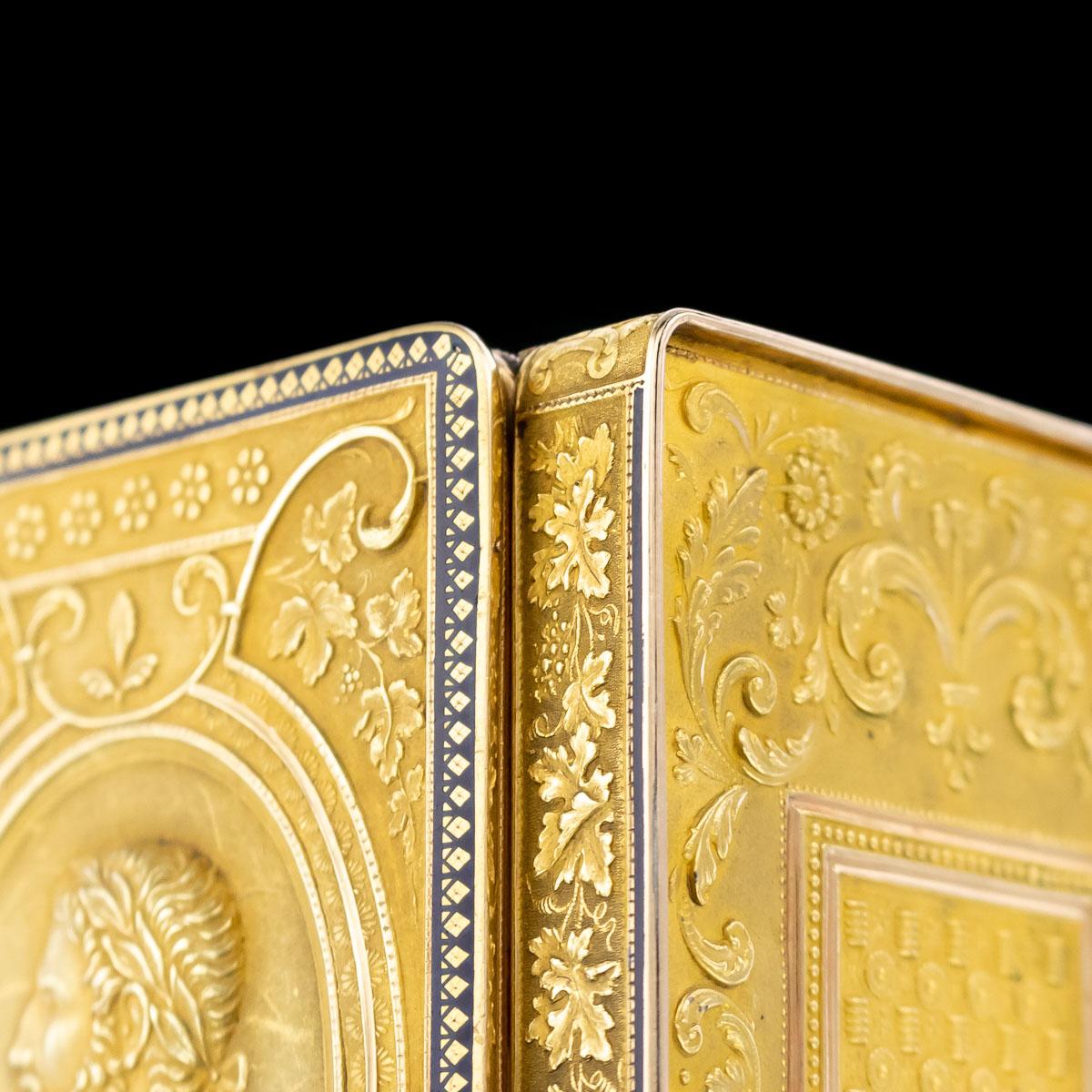 19th Century Swiss 18 Karat Gold and Enamel Snuff Box, Geneva, circa 1800 3