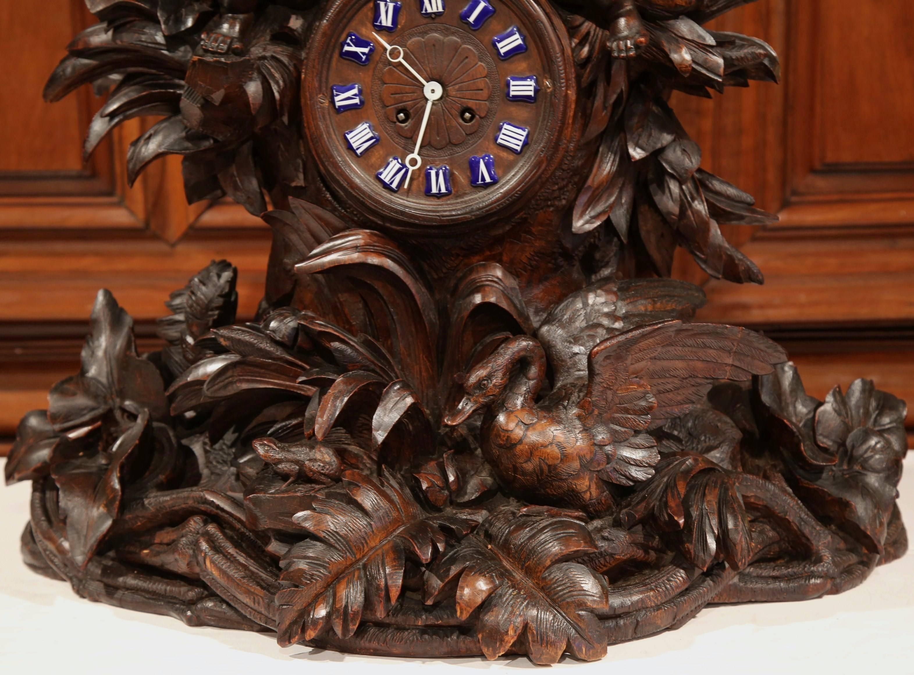 black mantel clock