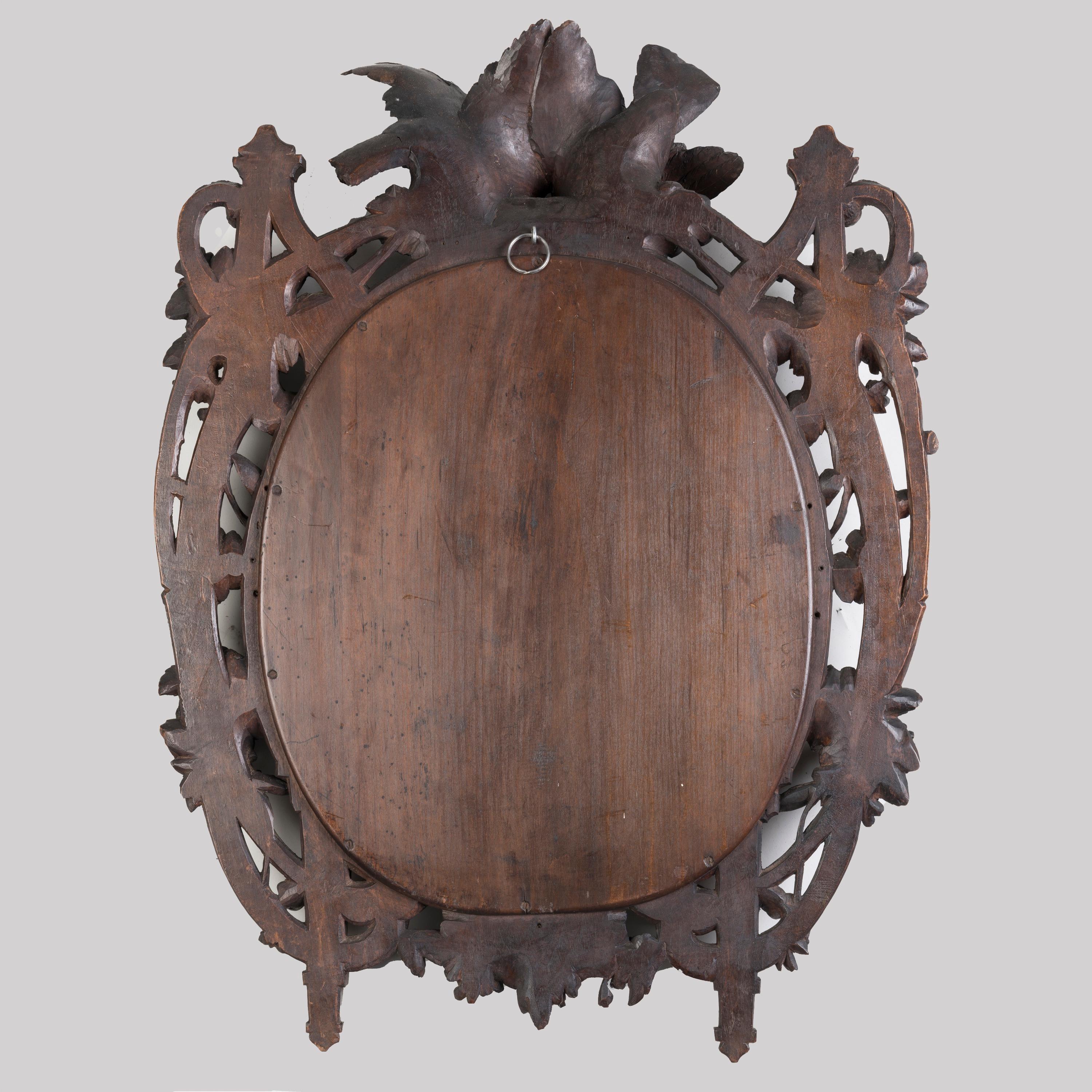 Forêt-Noire Miroir en noyer sculpté à la main, Suisse, 19e siècle, Black Forest en vente