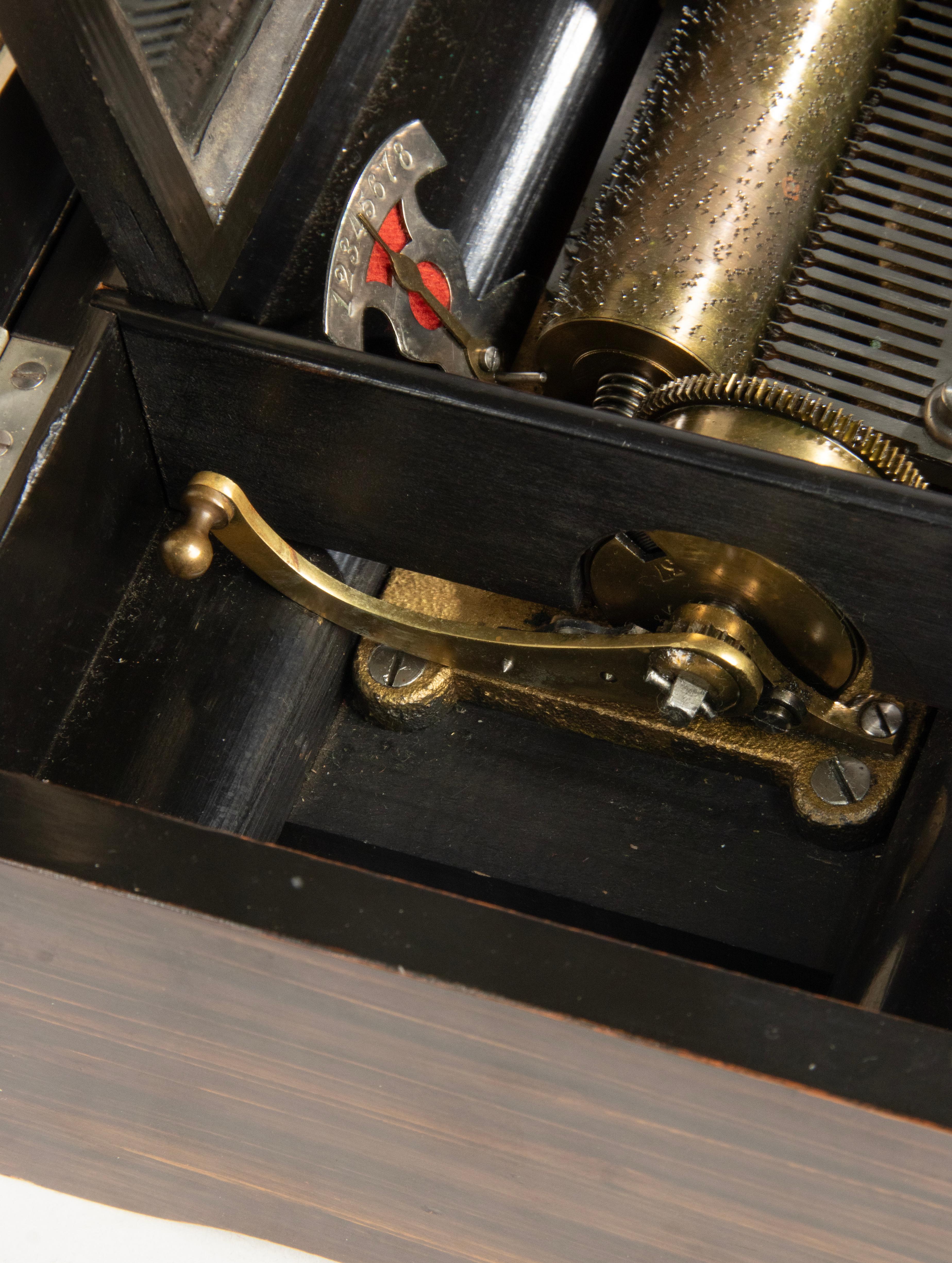 19th Century Swiss Polyphone Cylinder Music Box with 8 Tunes 9
