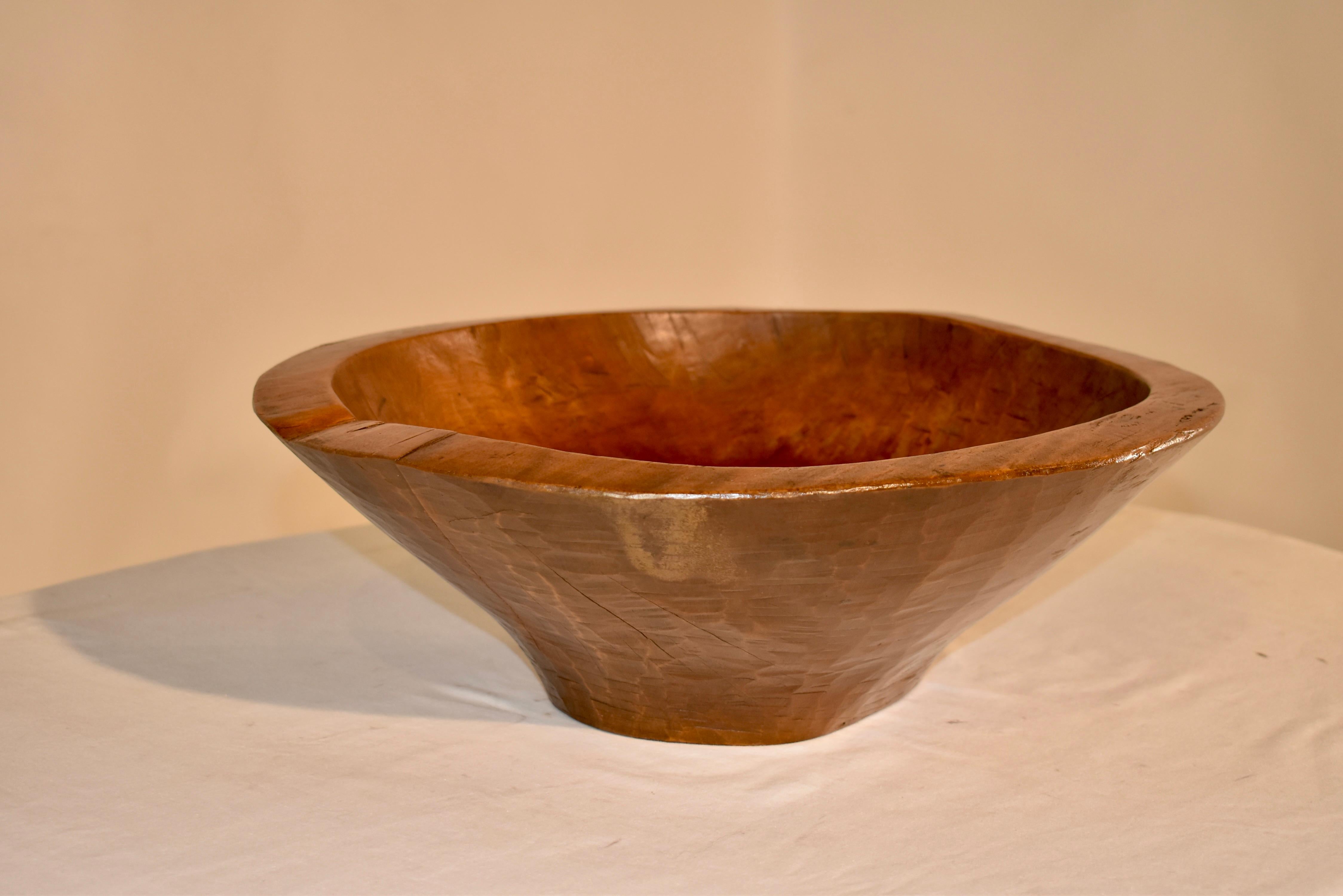 19th Century Sycamore Bowl For Sale 1