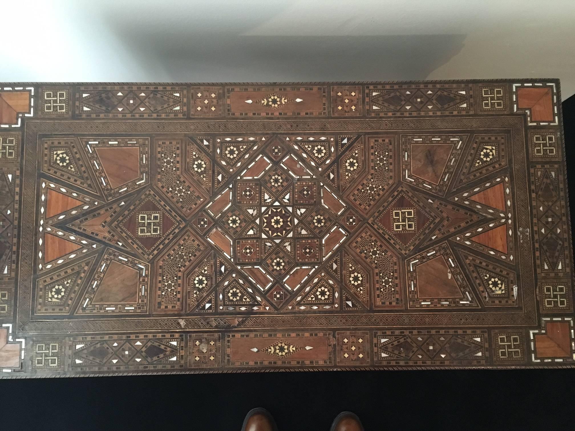 19th Century Syrian Game Table In Excellent Condition For Sale In Bordeaux, FR