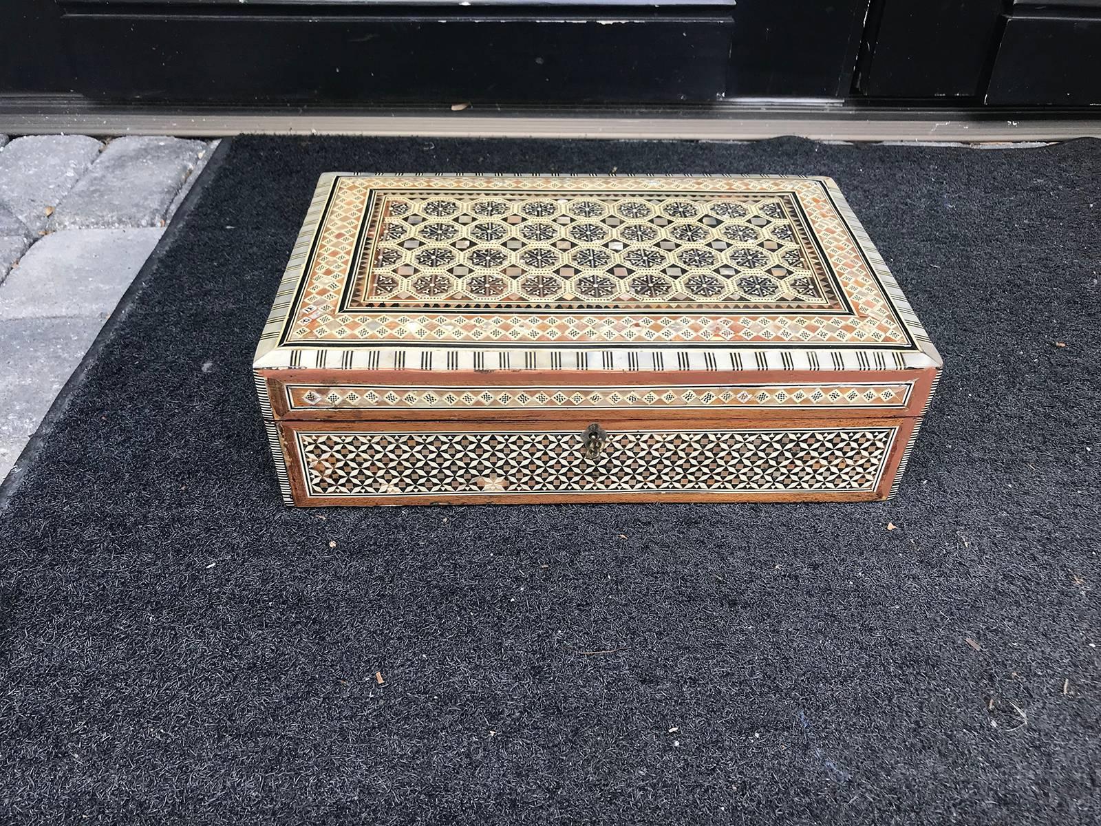 19th Century Syrian Inlaid Box In Good Condition In Atlanta, GA