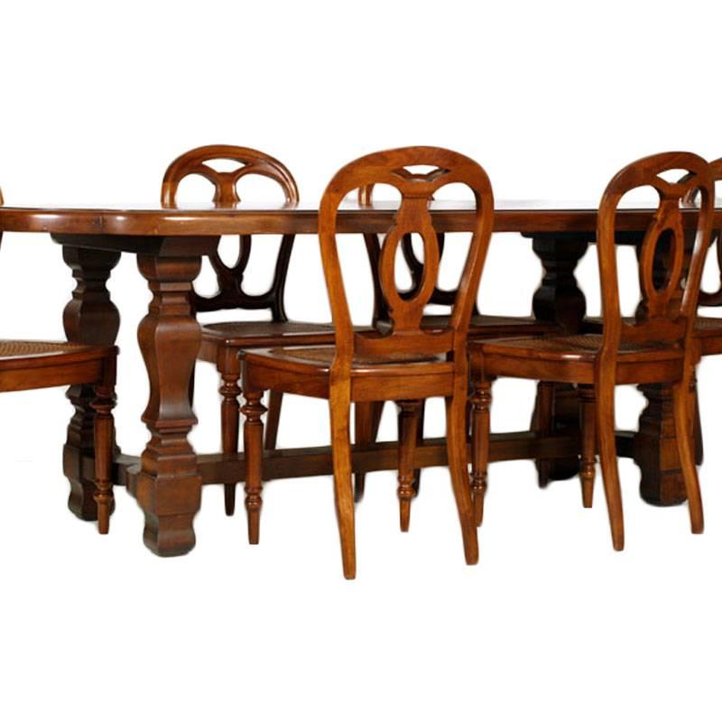 They can be sold separately
Italy 18th century majestic dining room set, baroque renaissance, table and six chairs, all in solid walnut restored and polished to wax. On request the chairs can be sold separately from the table. Sturdy table and