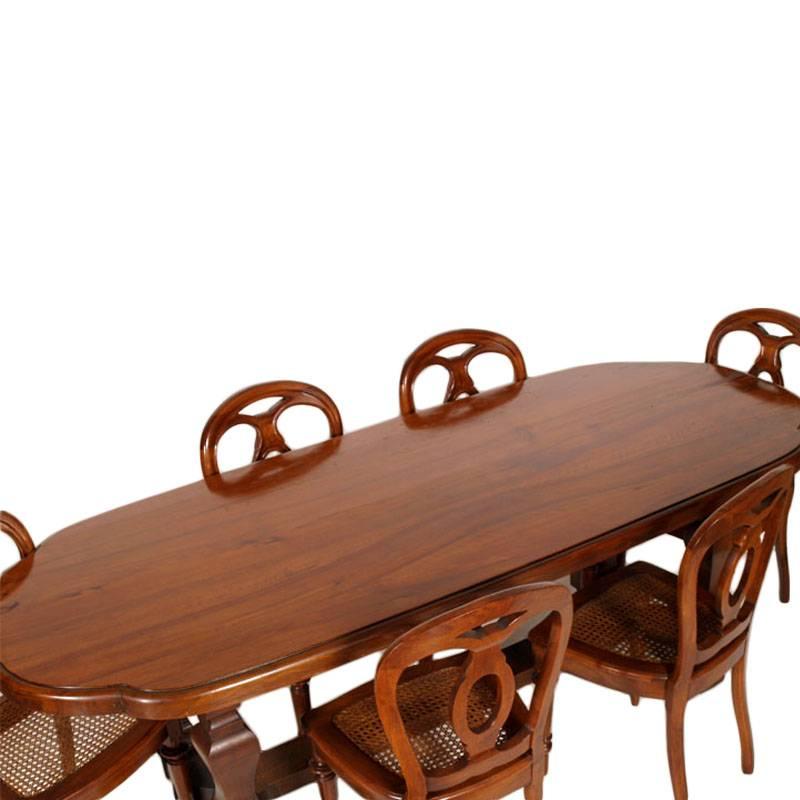 Tisch und Stühle aus massivem Nussbaumholz im Renaissance-Barockstil des 19. Jahrhunderts, restauriert (Neobarock) im Angebot