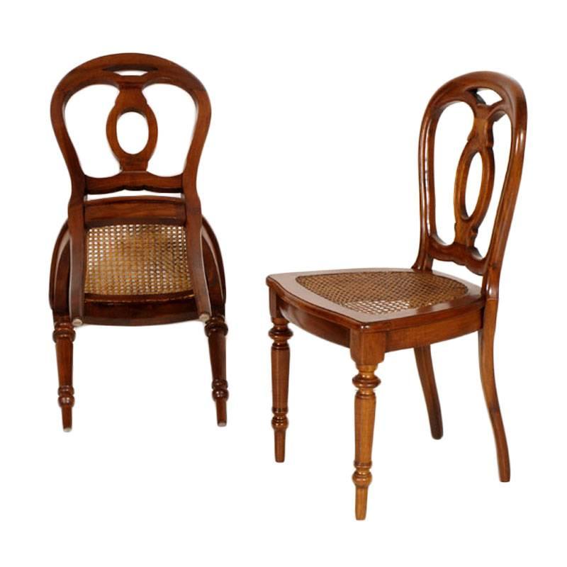 Tisch und Stühle aus massivem Nussbaumholz im Renaissance-Barockstil des 19. Jahrhunderts, restauriert im Angebot 2
