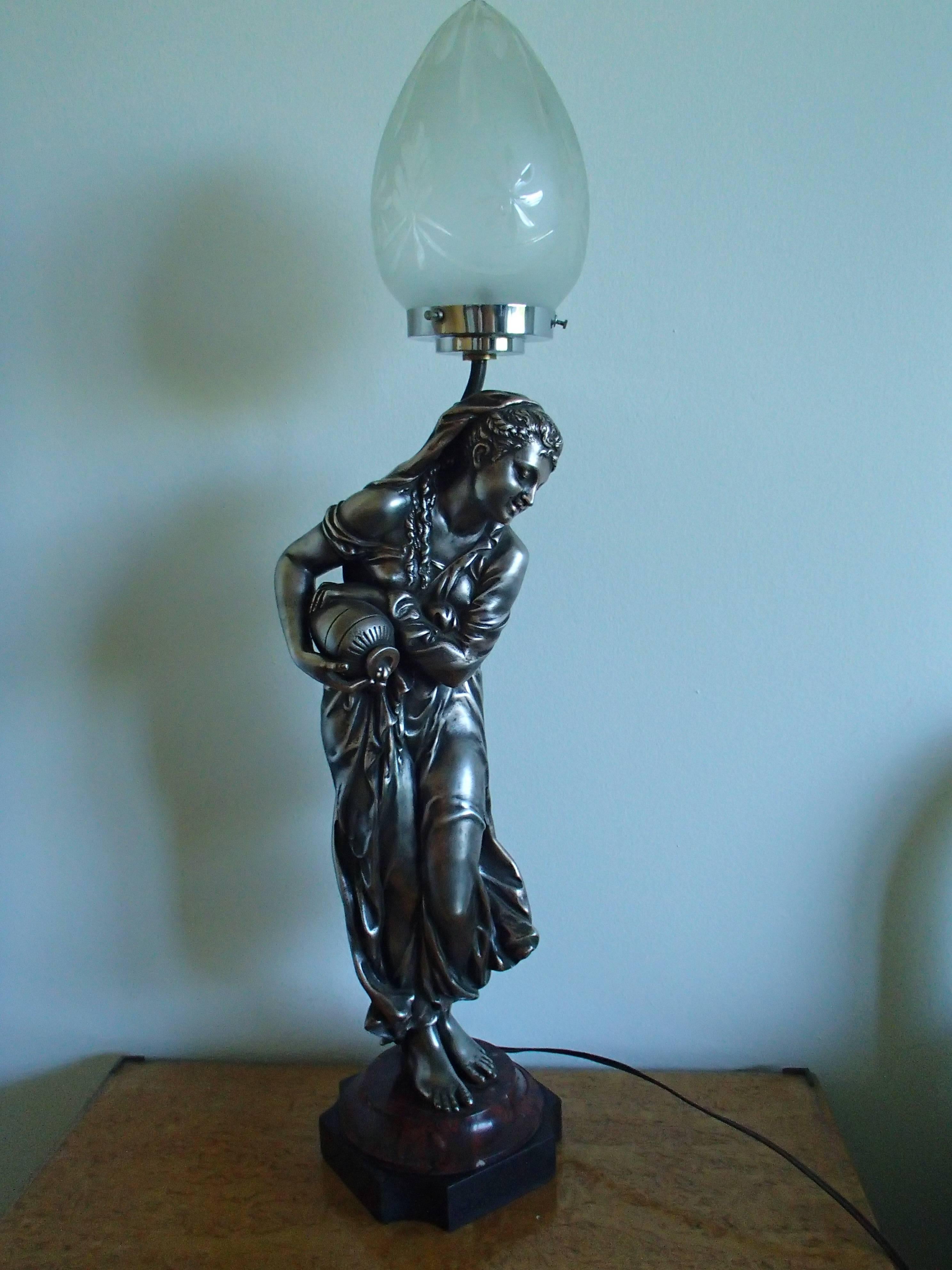 19th Century Table Lamp Bronze Figure Women with Jar on Marble Base For Sale 1