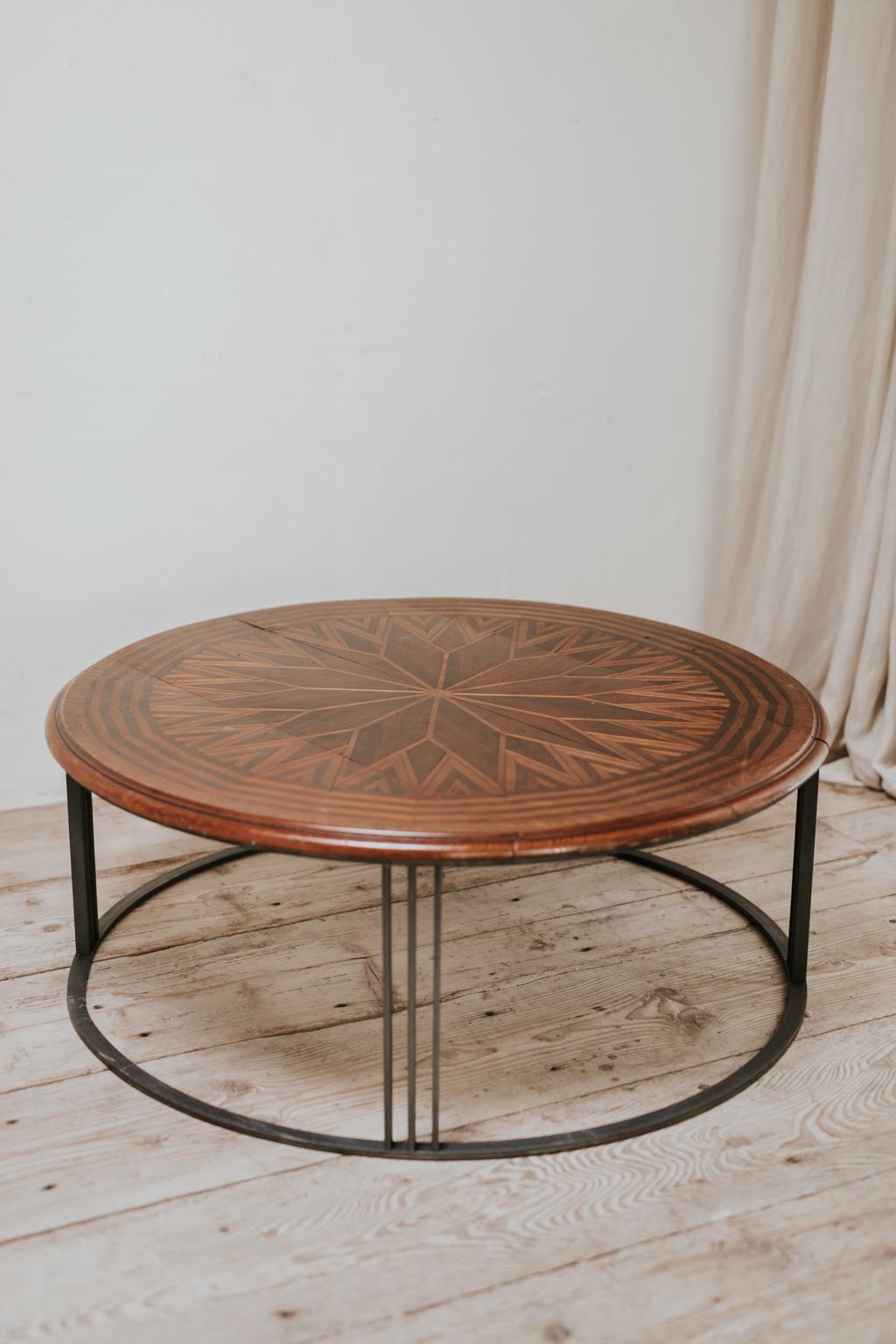 19th Century Table Top on Contemporary Iron Base In Good Condition In Brecht, BE