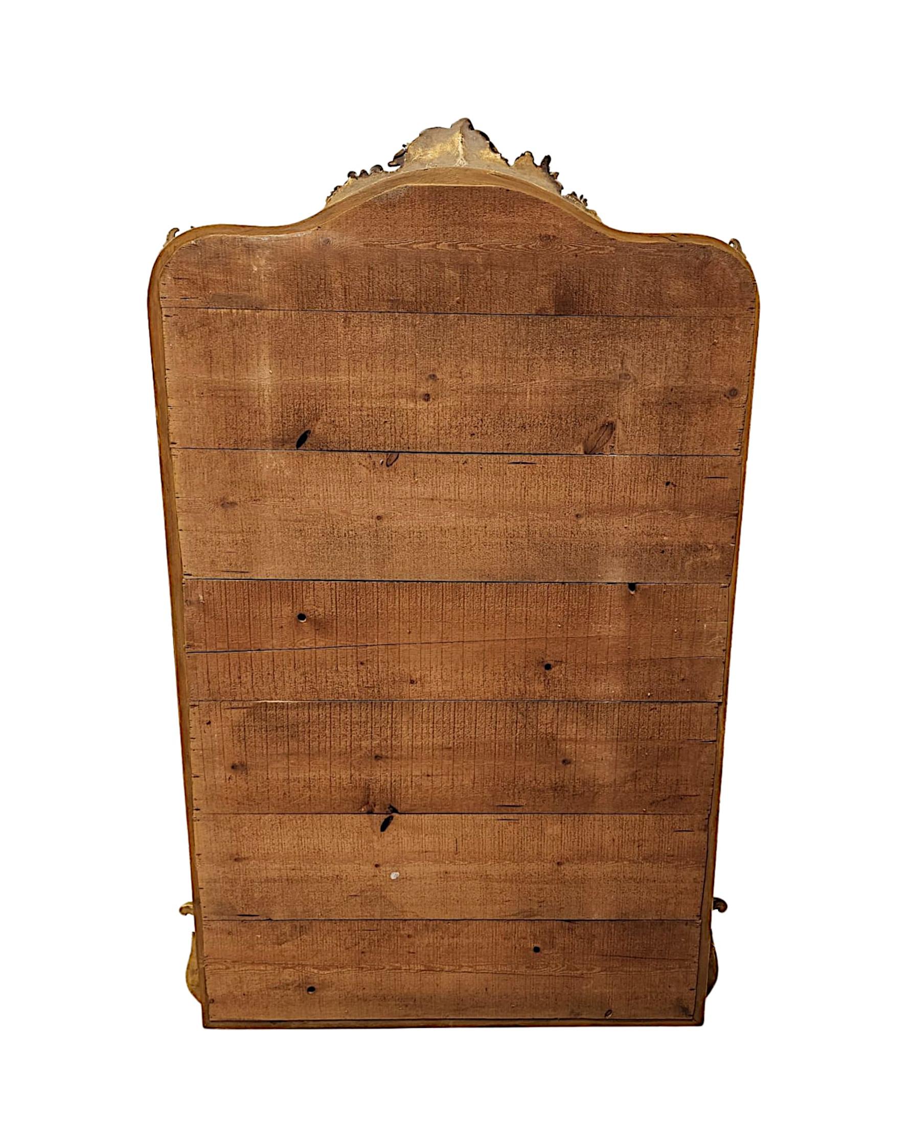 Vetro Specchio da sala in legno dorato alto e stretto del XIX secolo in vendita