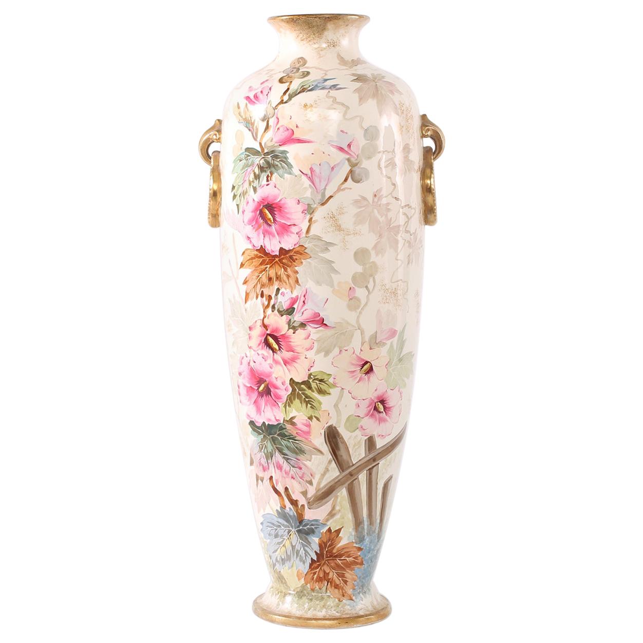 Grand vase/pièce décoratif en porcelaine dorée du 19ème siècle