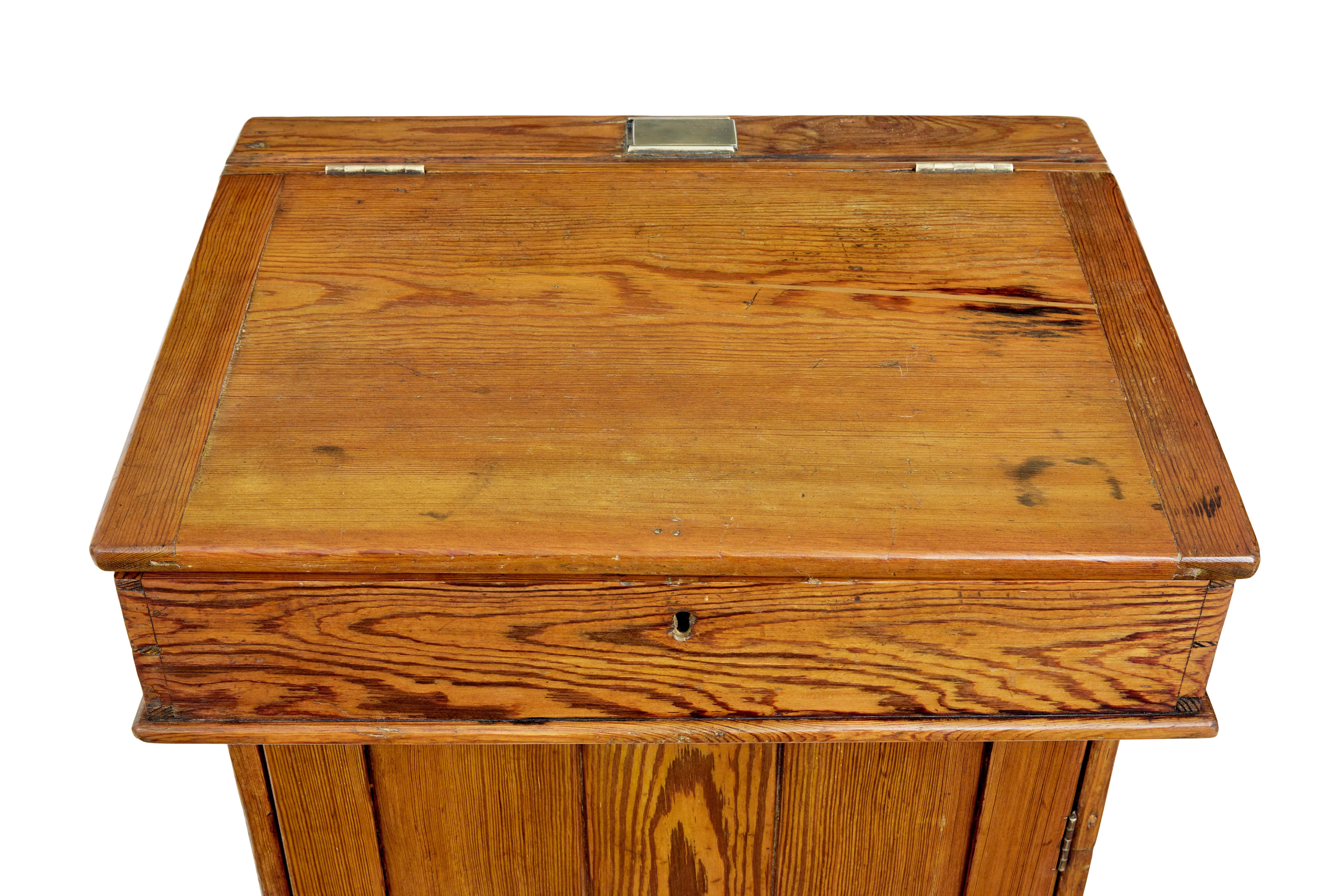 Pine 19th Century tall pine lecture writing desk For Sale