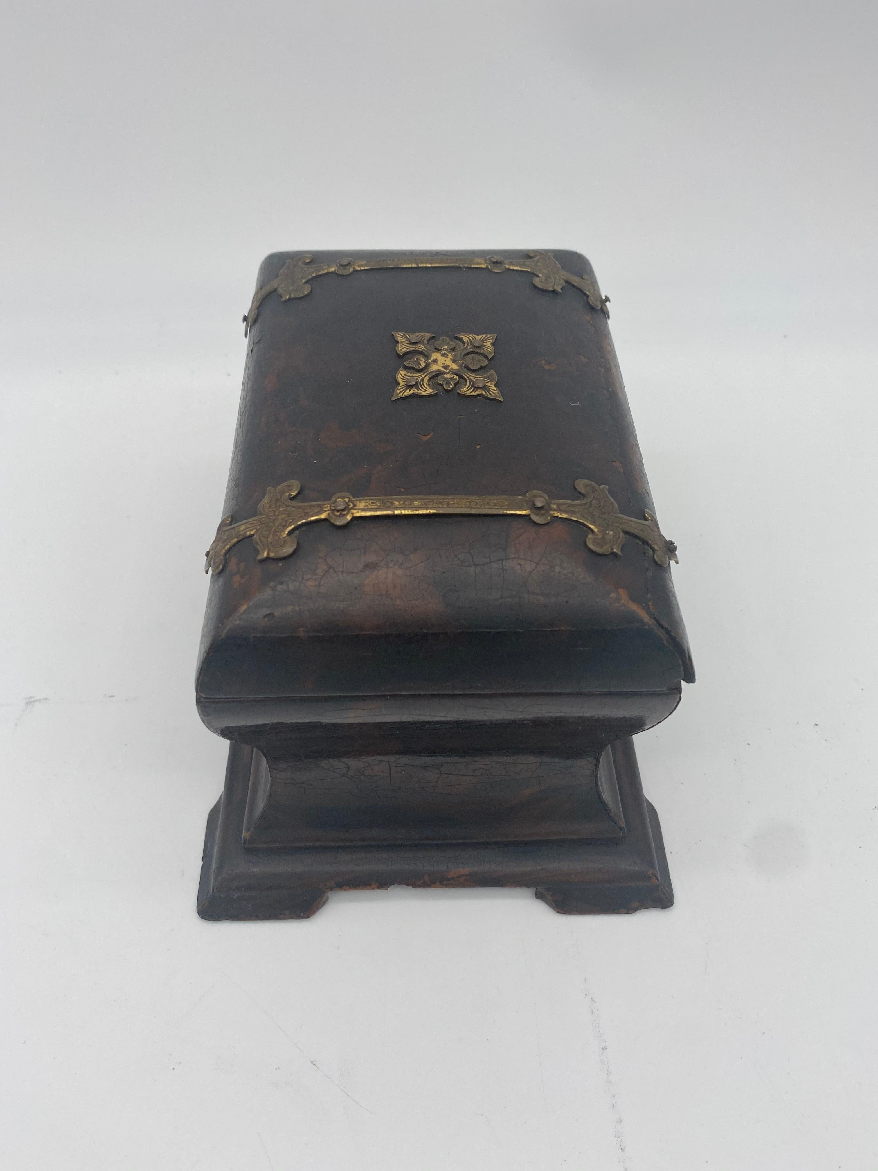 19th Century Tea Caddy with Brass Ornaments In Good Condition For Sale In Brea, CA