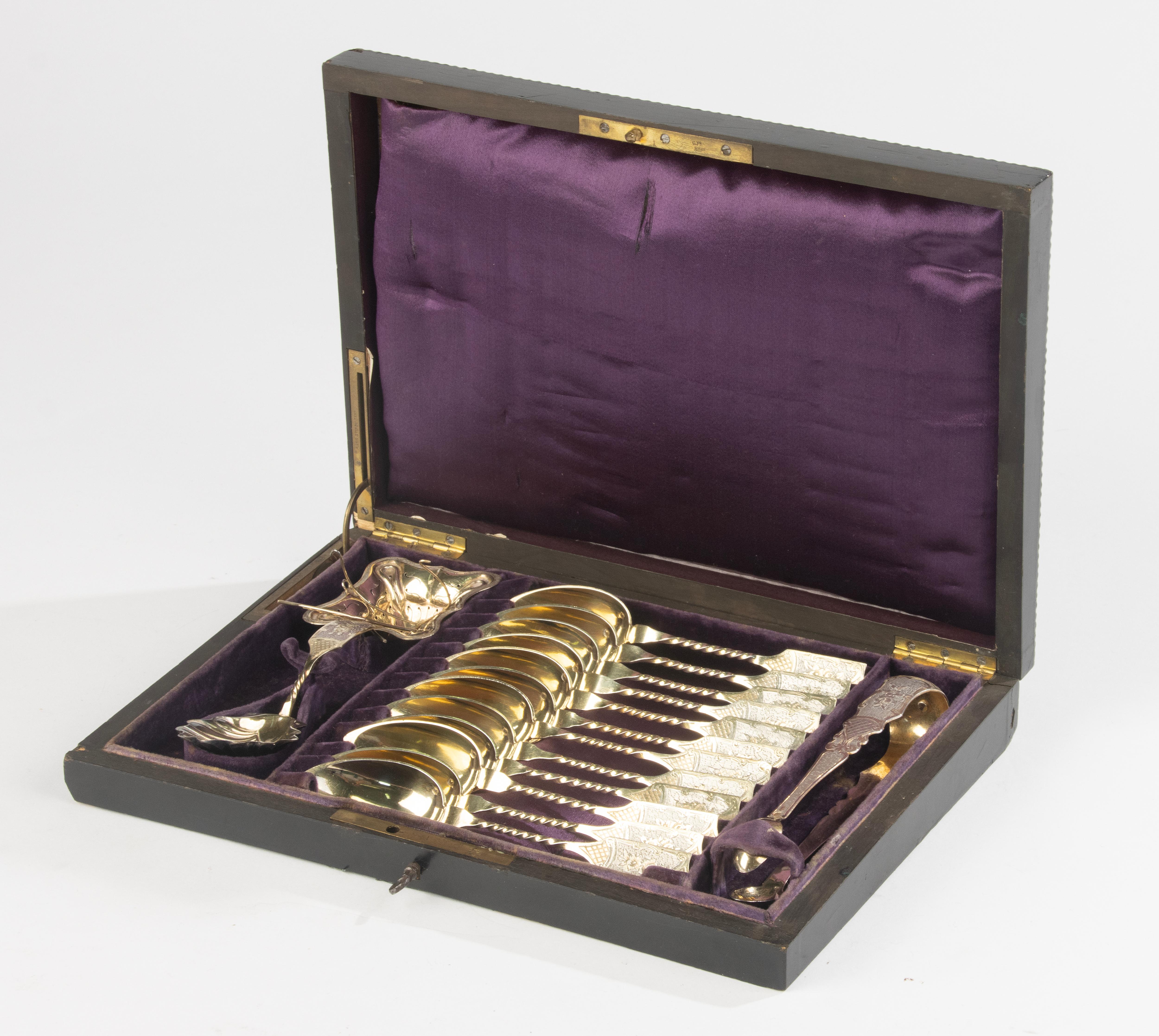 A refined and complete antique silver tea set, dating from circa 1870. The set consists of 12 silver tea spoons, a sugar tong, a tea strainer, and a sugar scoop – all housed in their original fitted presentation case.
This was made in a time when